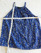 100% Cotton Banana Republic Floral Tank Top at Blue Sparrow Shop measuring 38" bust and 25" shoulder to hem