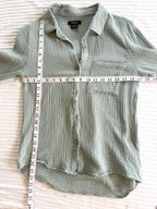 100% Cotton Button Front Shirt | Size S at Blue Sparrow Shop measuring 34" bust and 22-24" length