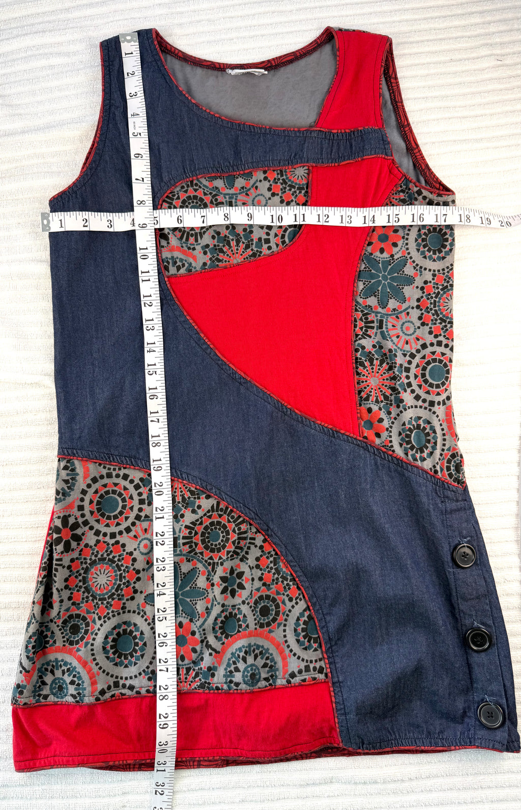 100% Cotton Fair Trade Artisan Tunic | Trans' Fair | Size L at Blue Sparrow Shop measuring 35" bust and 31" shoulder to hem 