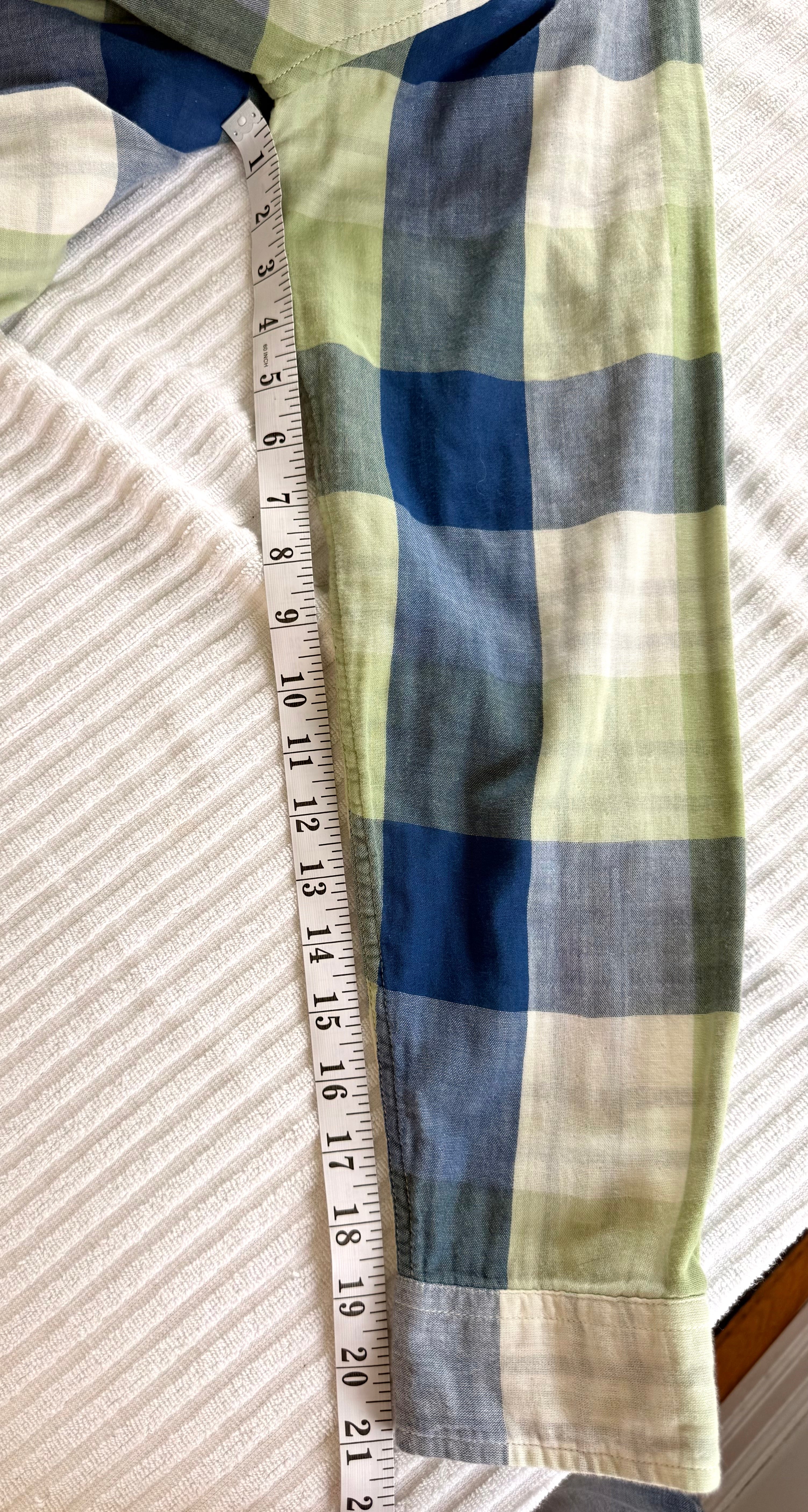 100% Cotton Lucky Brand Plaid Shirt | Size Mens M measuring 21" sleeve
