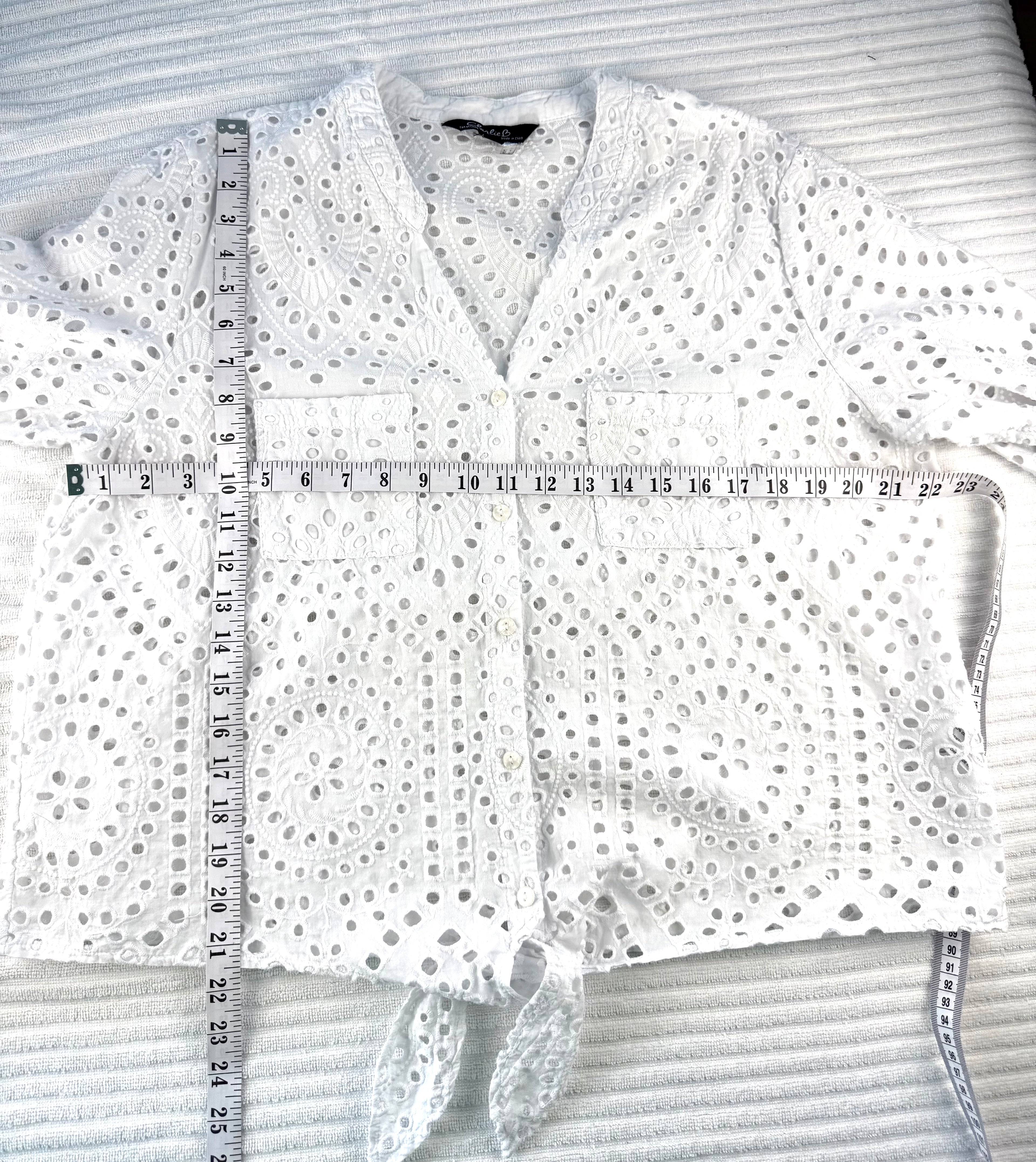100% Cotton White Eyelet  Blouse | Size XL at Blue Sparrow Shop  measuring 44" bust and 21" shoulder to hem 