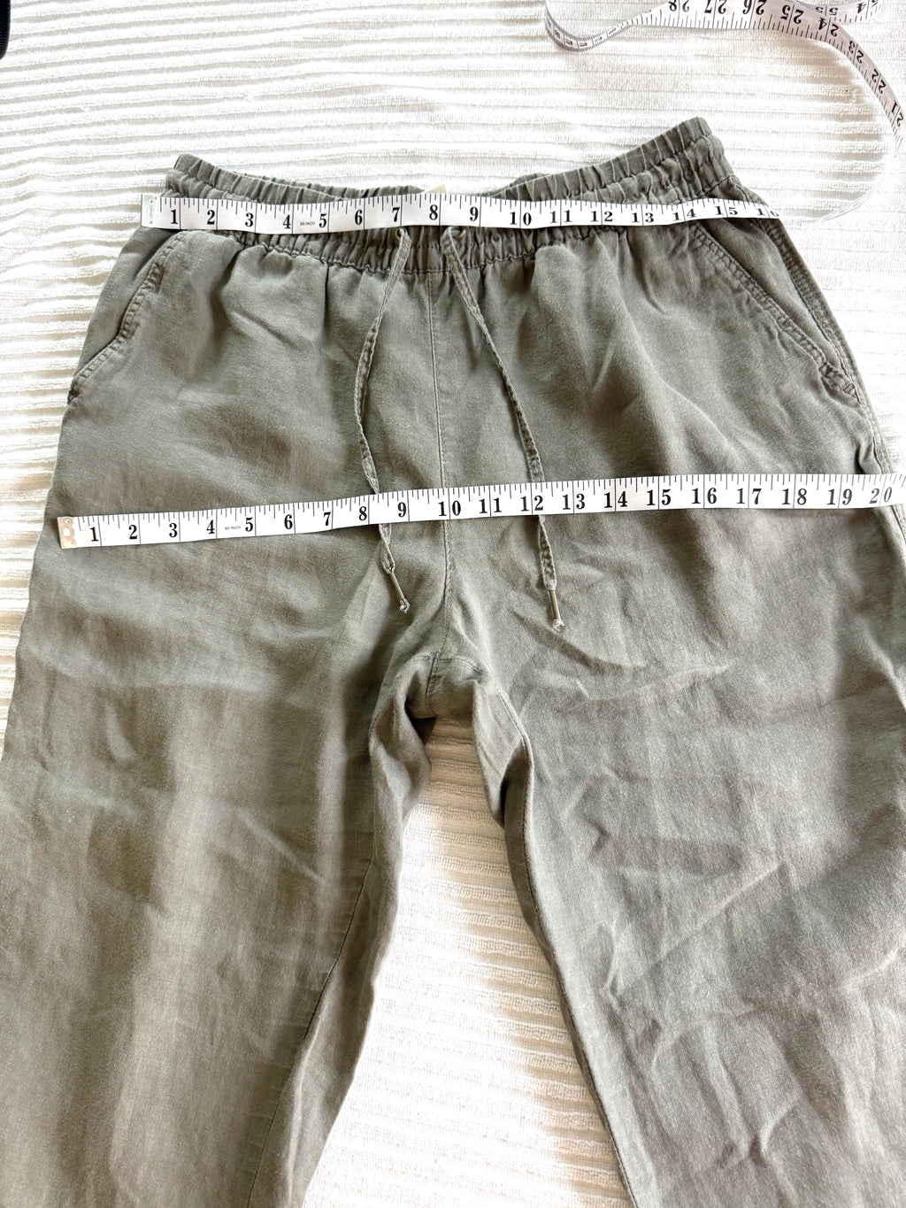 100% Linen  Drawstring Pants – Taupe Relaxed Fit Pull-On Trousers – H&M Small at Blue Sparrow Shop measuring 32" waist and 40" hips