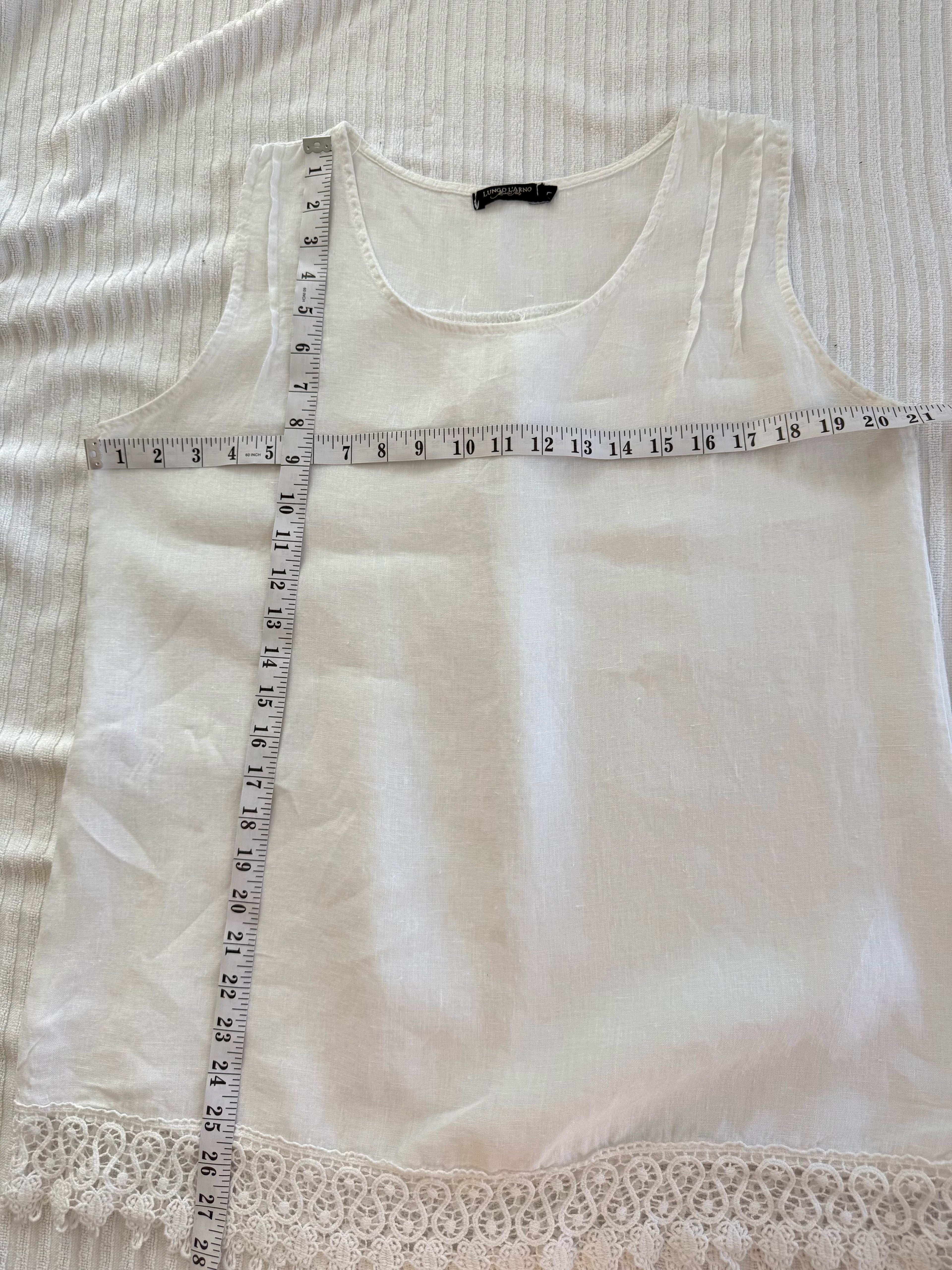 100% Linen Made in Italy Lungo L'Arno Sleeveless Top | Size L at Blue Sparrow Shop measuring 42" bust and 28" length