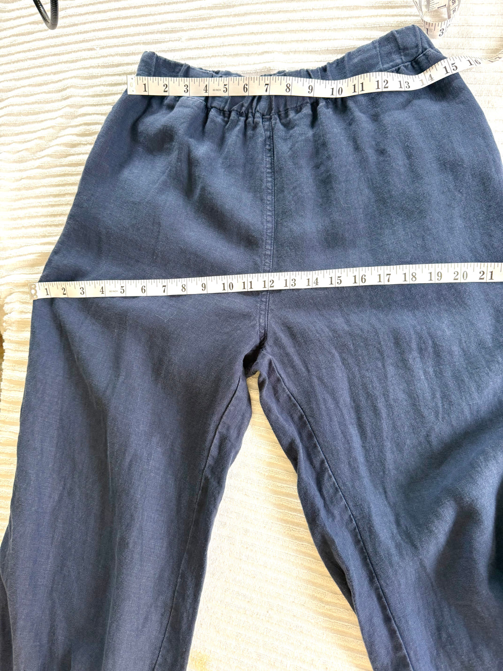 100% Linen Pull-On Pants | Relaxed | Size S at Blue Sparrow Shop measuring 30" waist -elastic relaxed and 47" hips