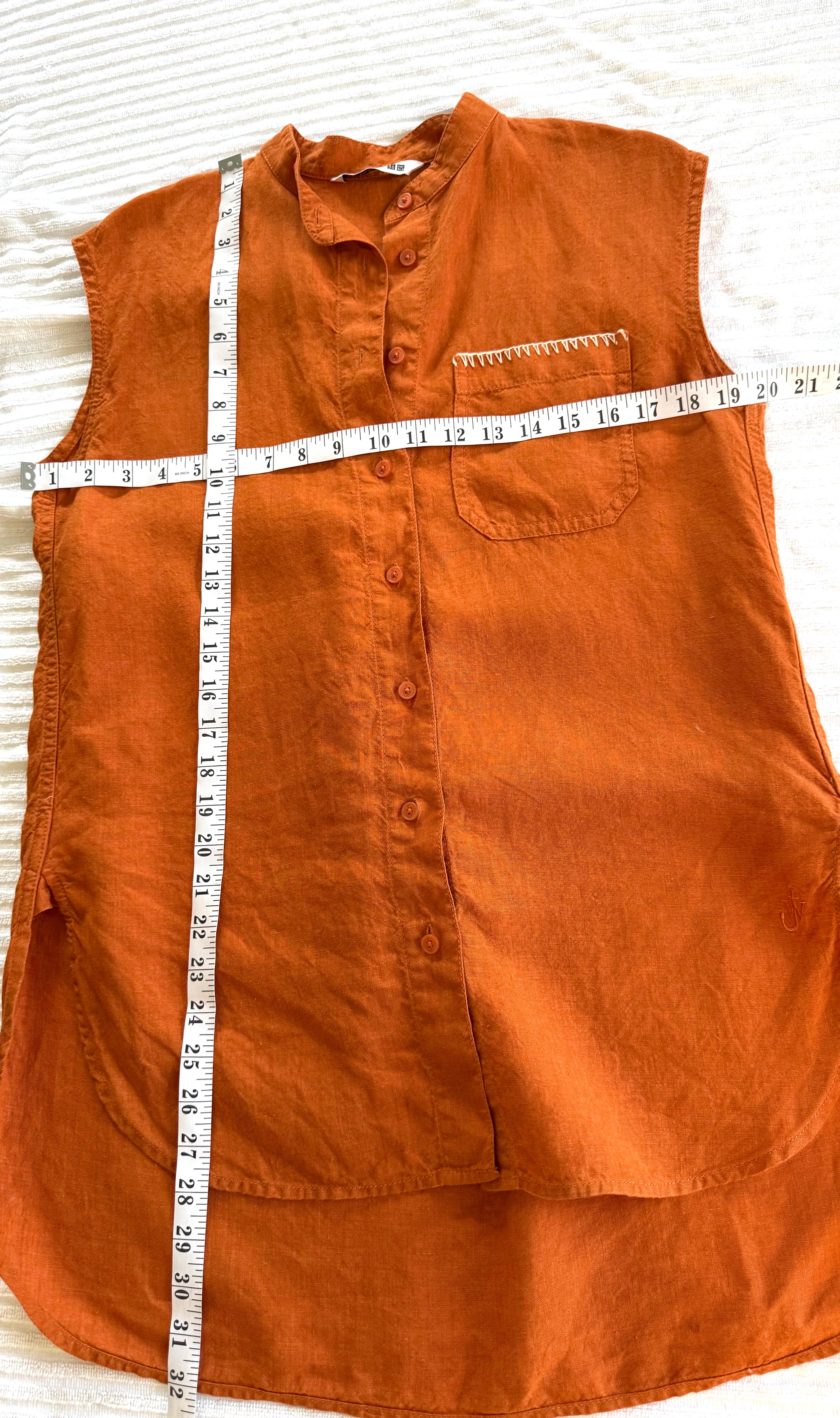 100% Linen Sleeveless Top | Vest | Size S at Blue Sparrow Shop measuring 40" bust and 28-32" shoulder to hem 