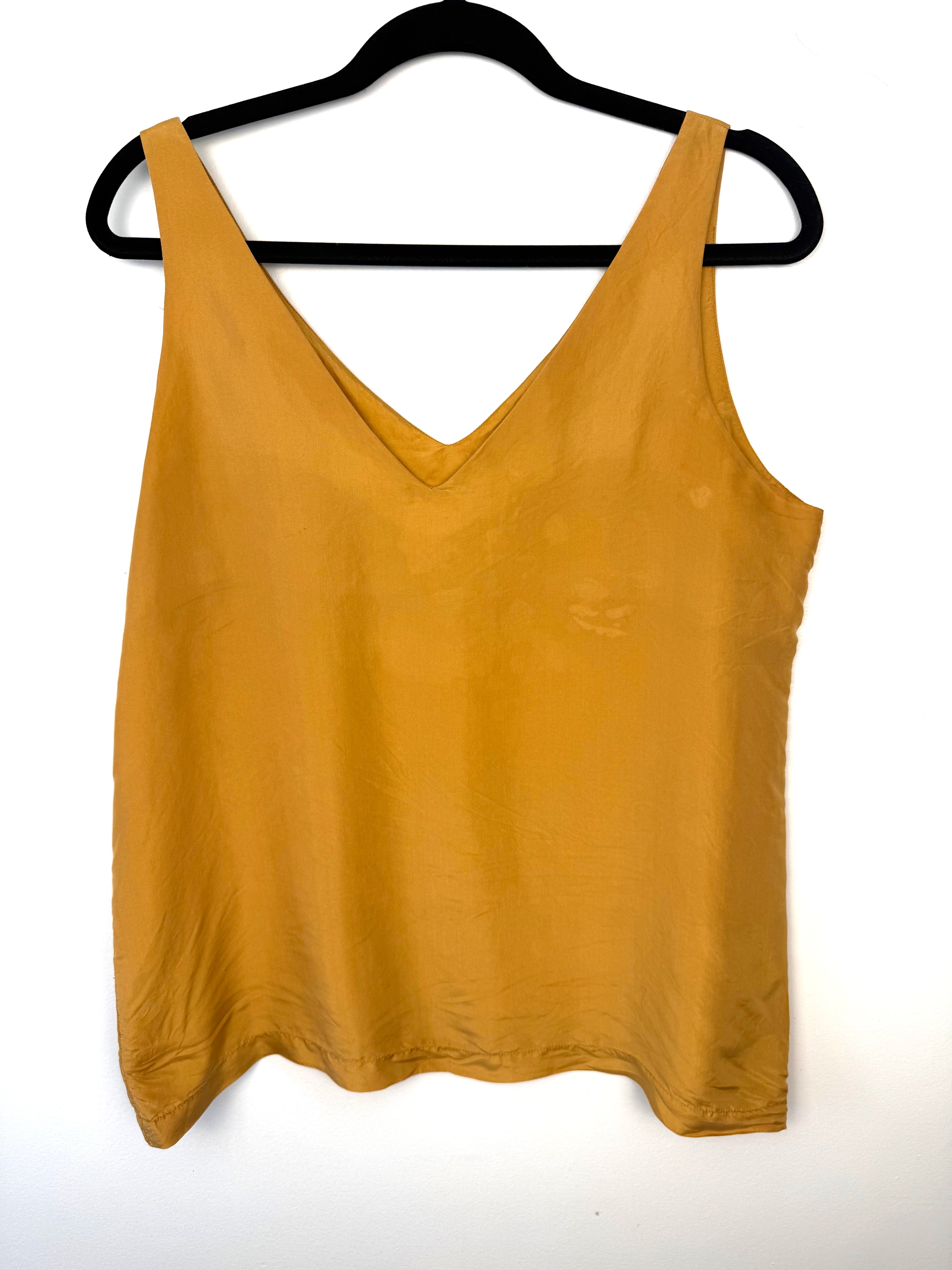 100% Silk Vintage Dalmys Classic Shell Tank | Size M at Blue Sparrow Shop  on hanger