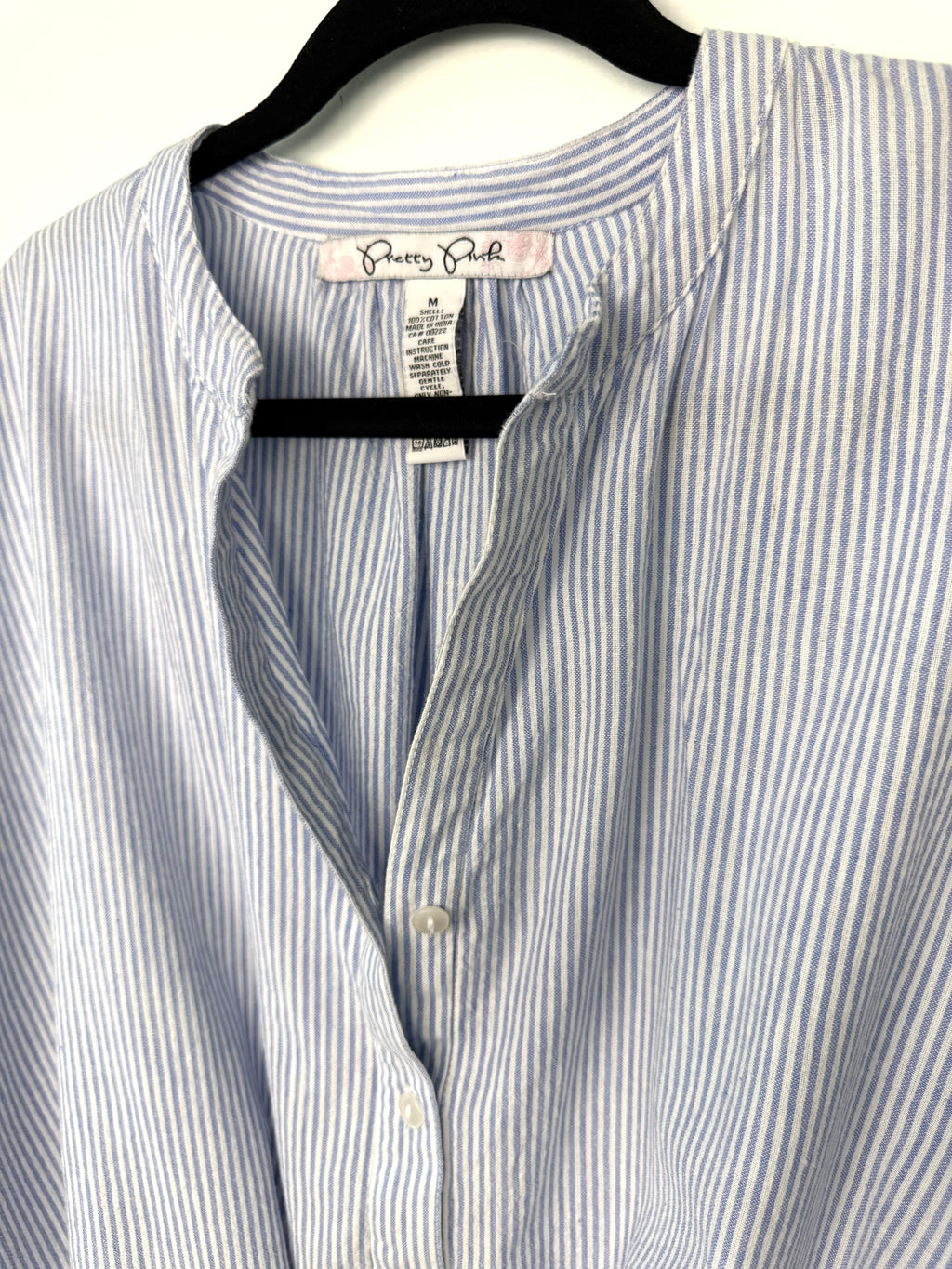 100% cotton simple striped batwing button front shirt with tie at waist at Blue Sparrow Shop resale Canada close up of collar