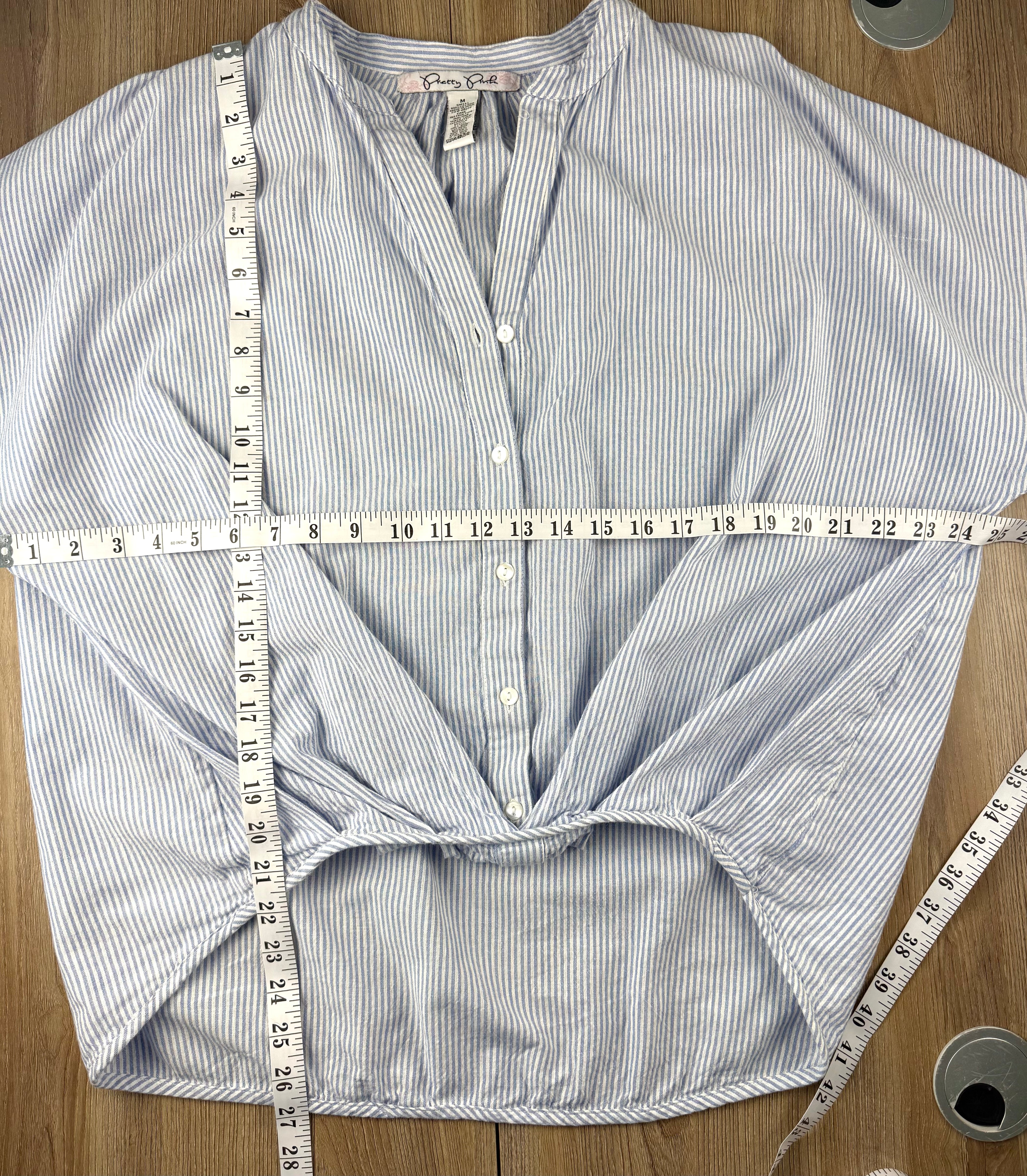 100% cotton simple striped batwing button front shirt with tie at waist at Blue Sparrow Shop resale Canada measuring 48" bust and 22-27" shoulder to hem