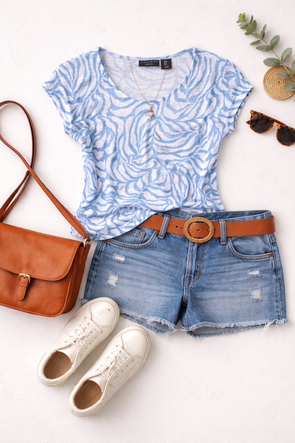 Tahari 100% Linen Top | Size S at Blue Sparrow Shop lifestyle photo with shorts