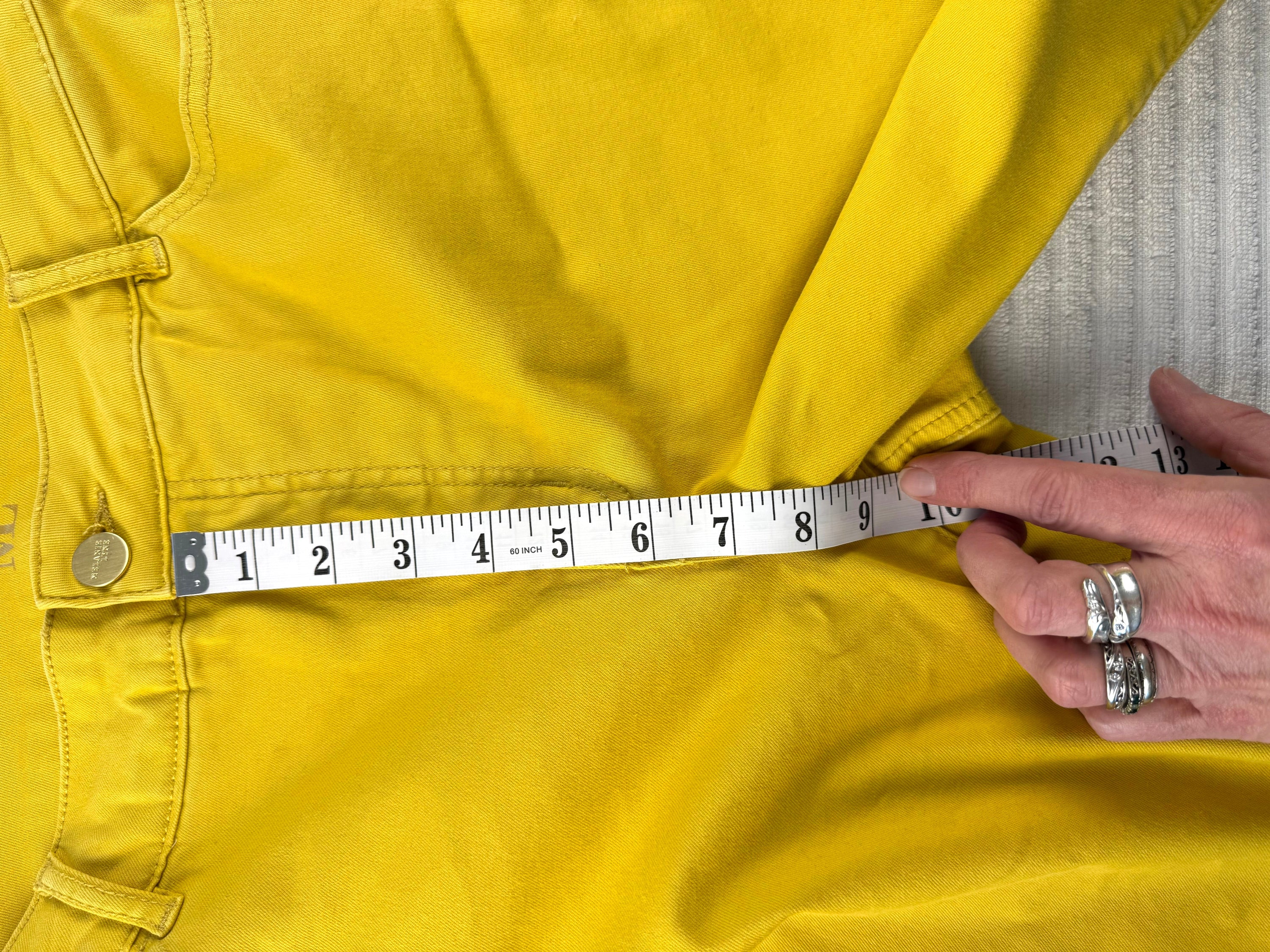 98% Cotton Melanie Lyne Wide-Leg Crop Pants | Size 8 at Blue Sparrow Shop  measuring 9.5" rise