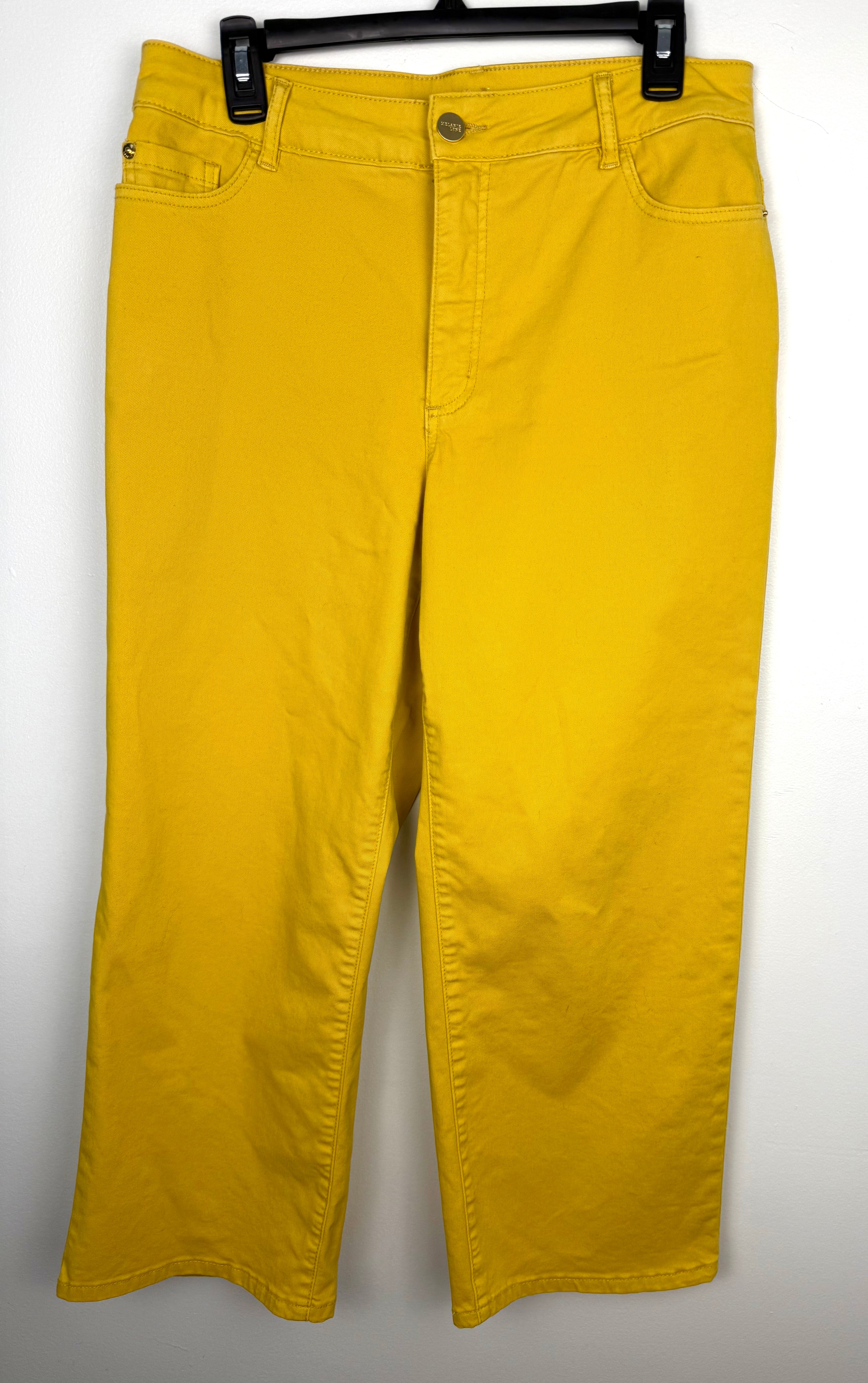 98% Cotton Melanie Lyne Wide-Leg Crop Pants | Size 8 at Blue Sparrow Shop  on hanger