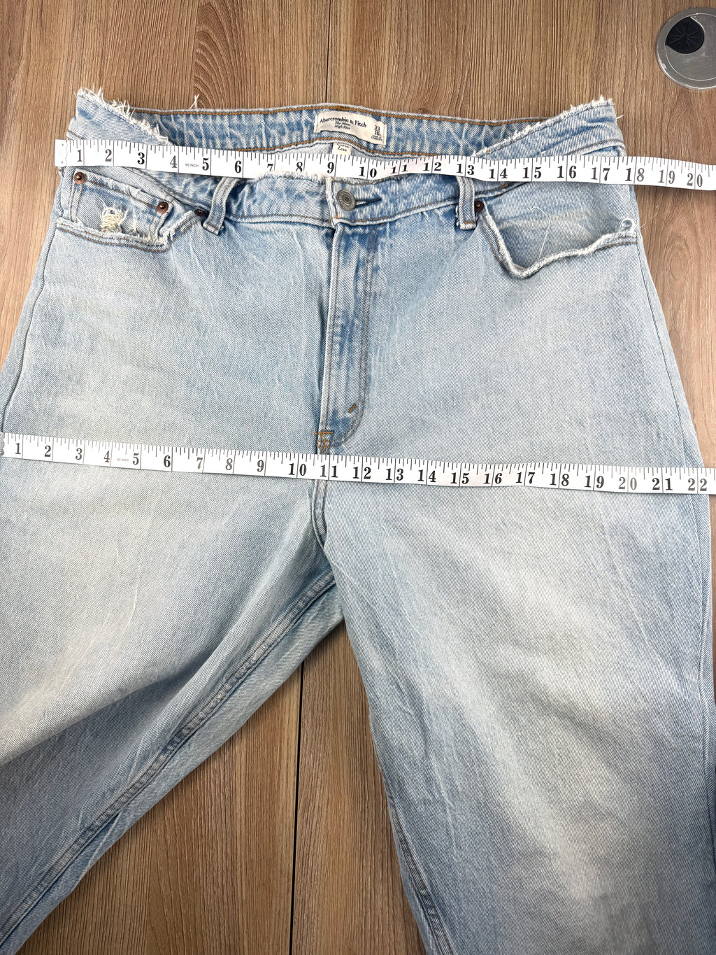 Abercrombie & Fitch Curve Love high rise mom jeans light wash distressed denim  36" waist 44" hips