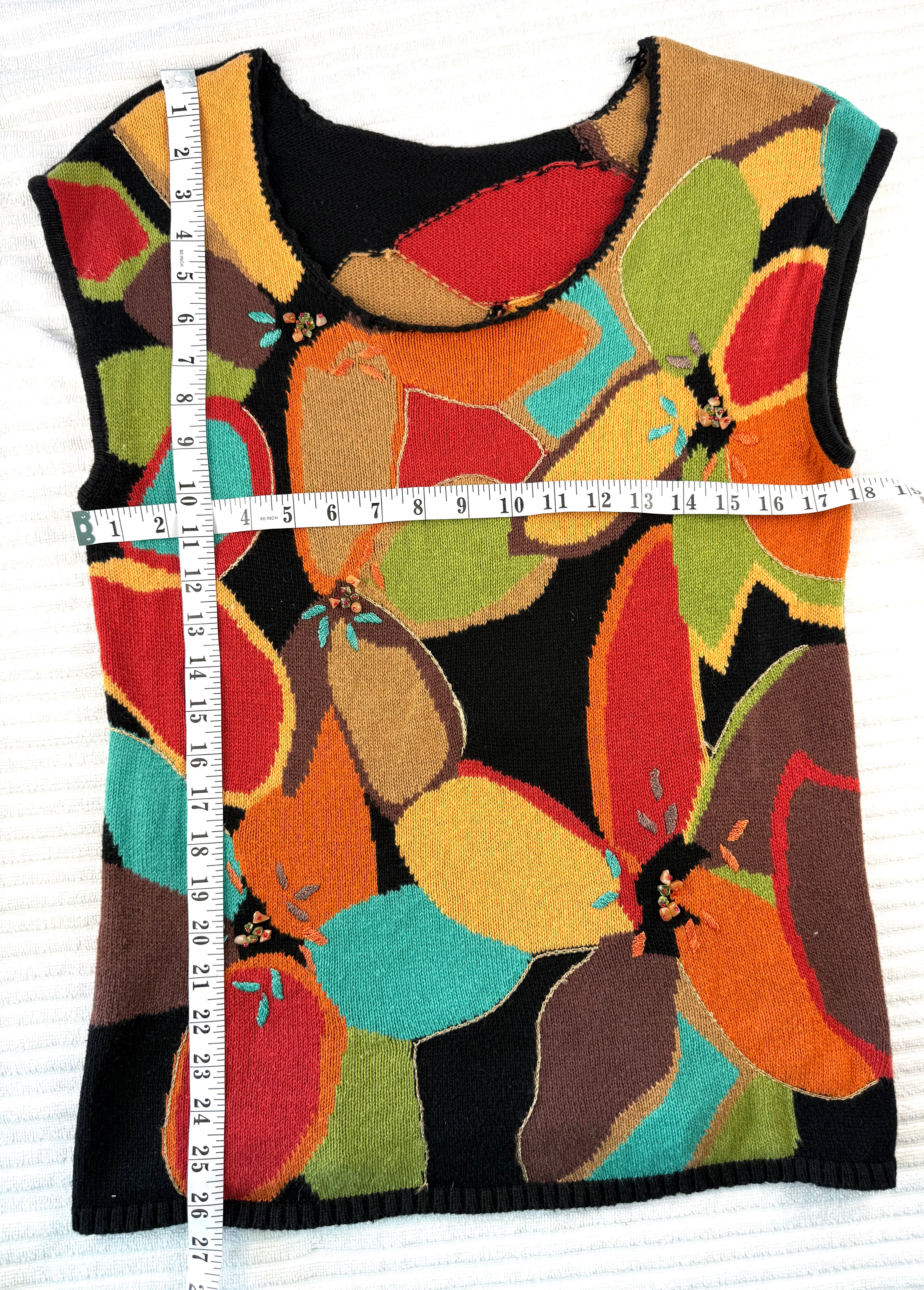 Artisan Abstract Floral Knit Top | Size M at Blue Sparrow Shop measuring 36" bust and 26" shoulder to hem
