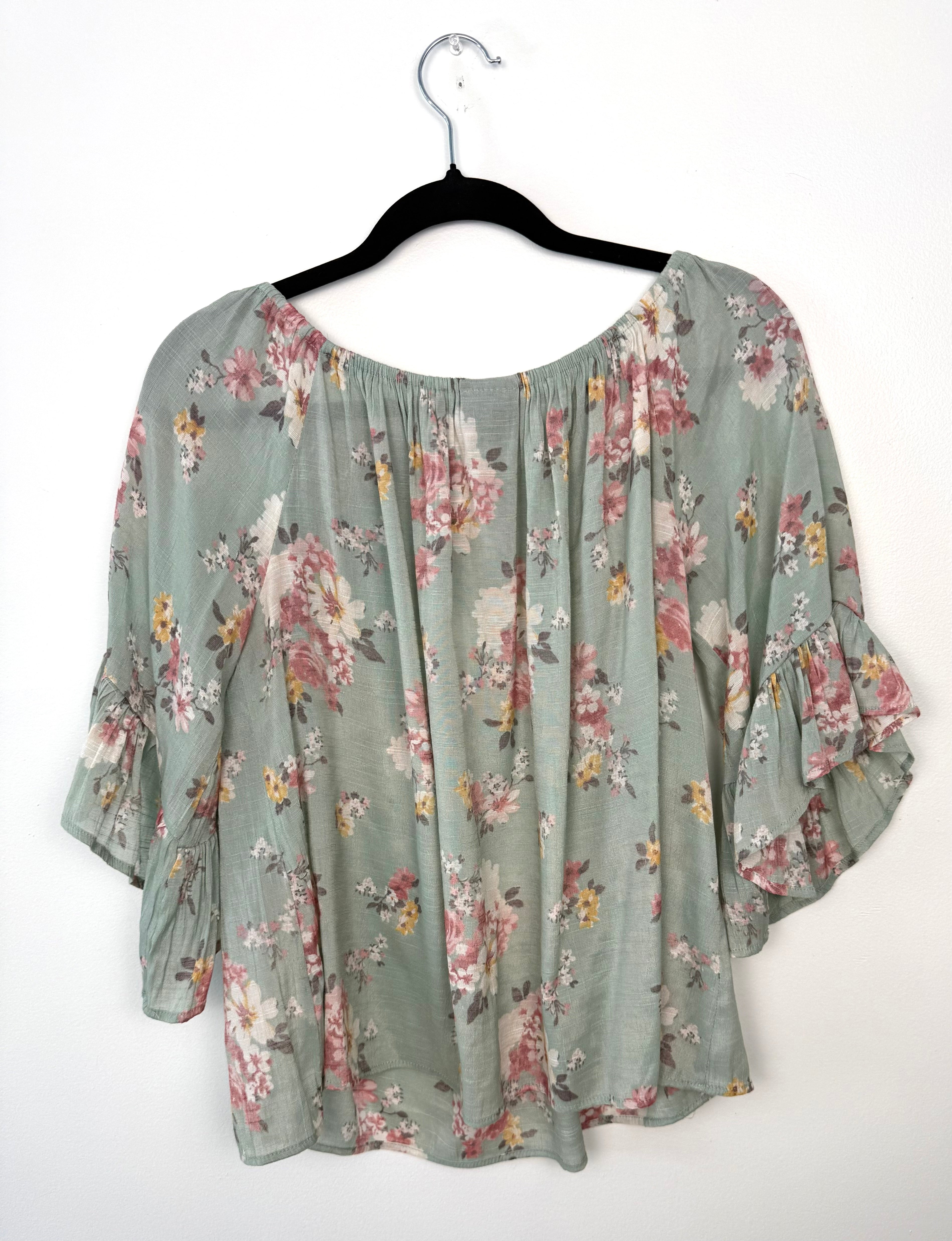 MOD Lusive sage green floral peasant blouse with ruffle bell sleeves size small front view
