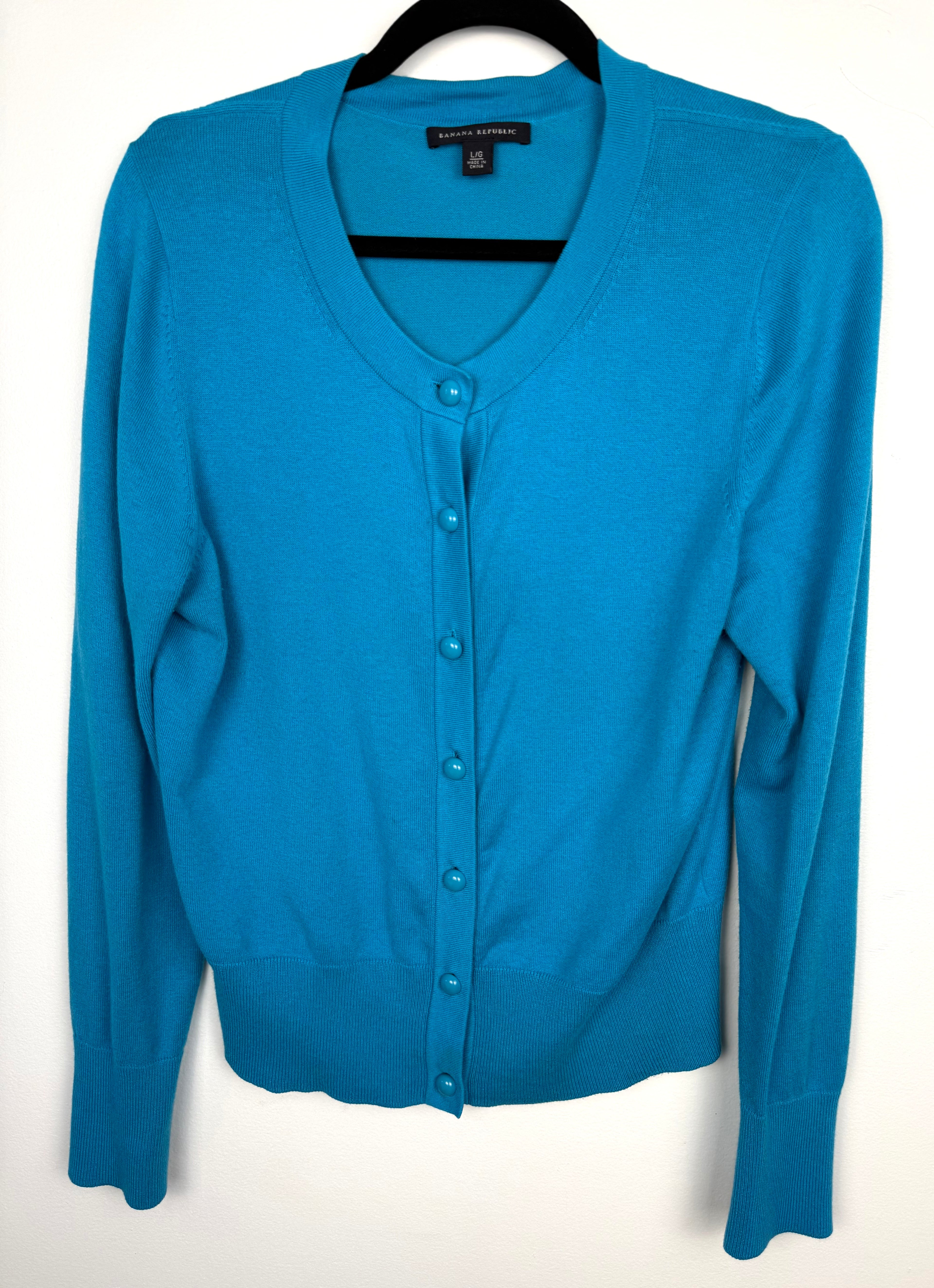 Banana Republic Fitted Cardigan | Size L  at Blue Sparrow Shop on hanger 
