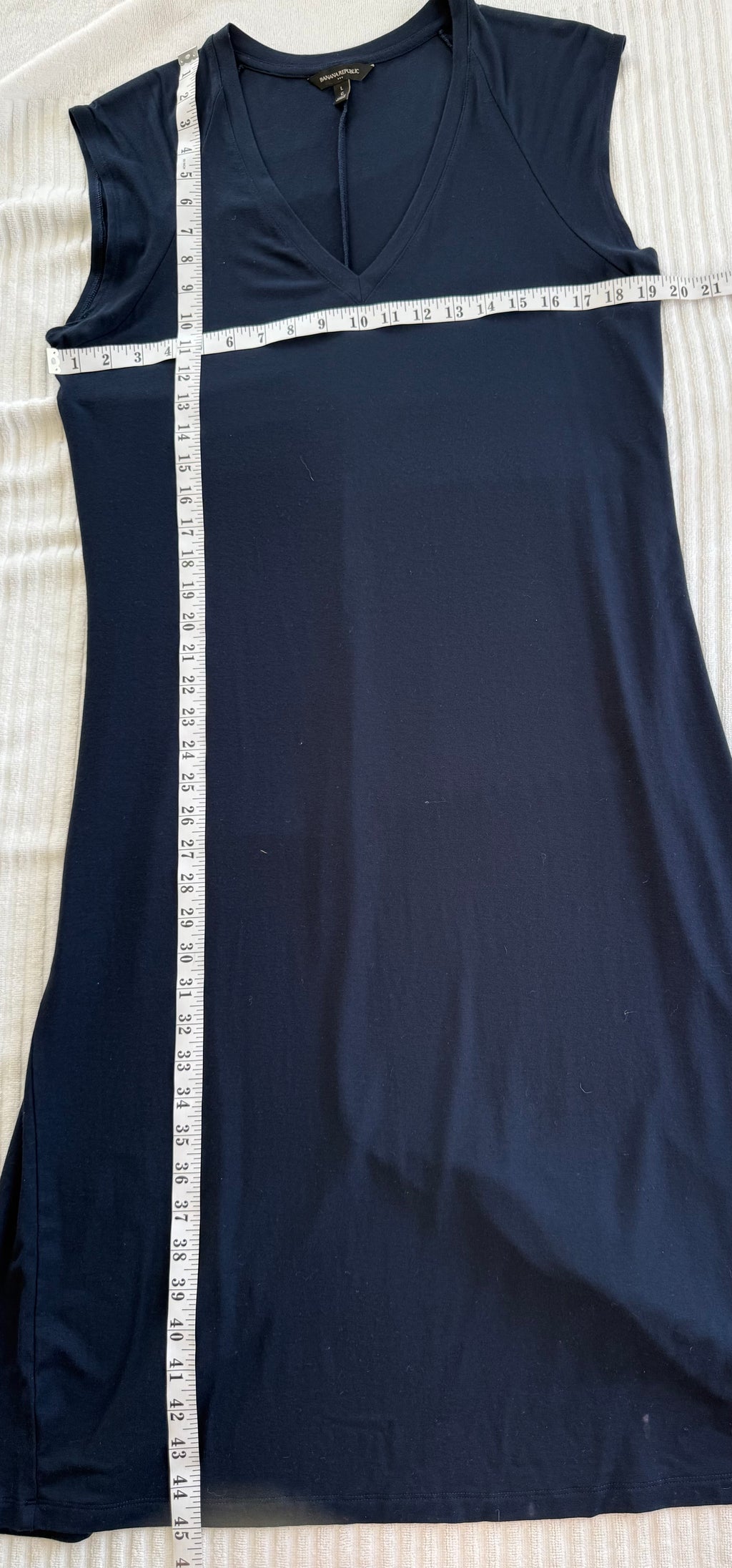 Banana Republic Navy Sleeveless Midi Dress | T-Shirt Dress | Size L at Blue Sparrow Shop measuring 40" bust and 45" shoulder to hem 