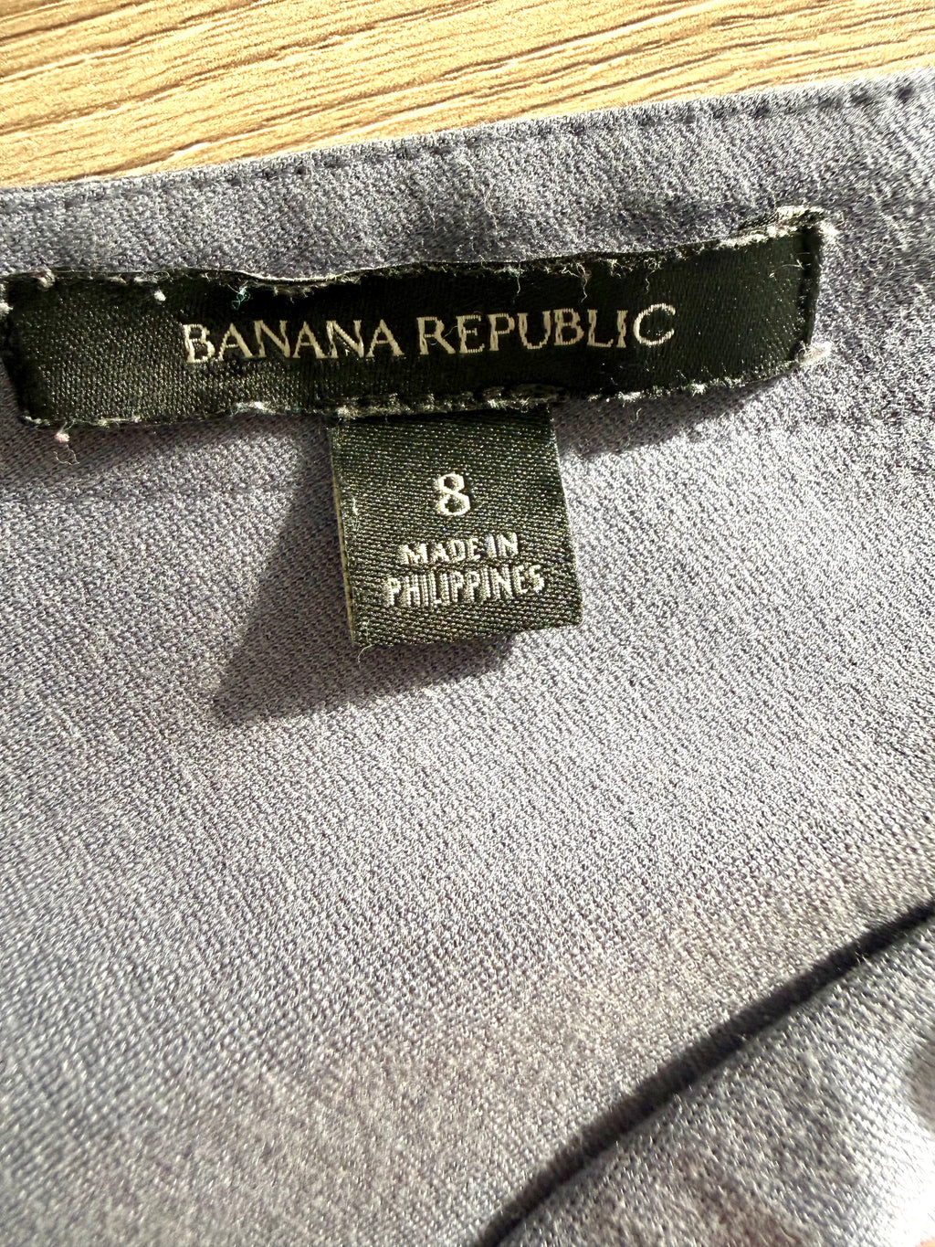 Banana Republic size 8 clothing label close up