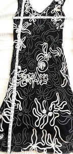 Cartise Embroidered Mesh Cocktail Dress | Size 12 at Blue Sparrow Shop measuring 34" bust- not stretched - and 47" length 