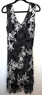 Cartise Embroidered Mesh Cocktail Dress | Size 12 at Blue Sparrow Shop on hanger