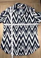 Chicos chevron patterned button front shirt measuring 38" bust and 25" shoulder to hem