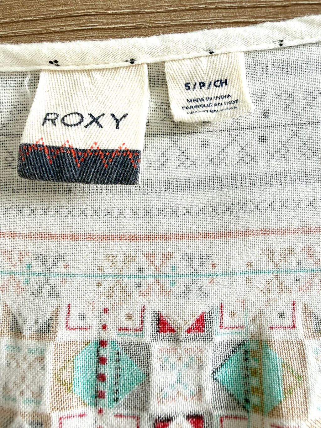 Roxy size small S brand tag close up