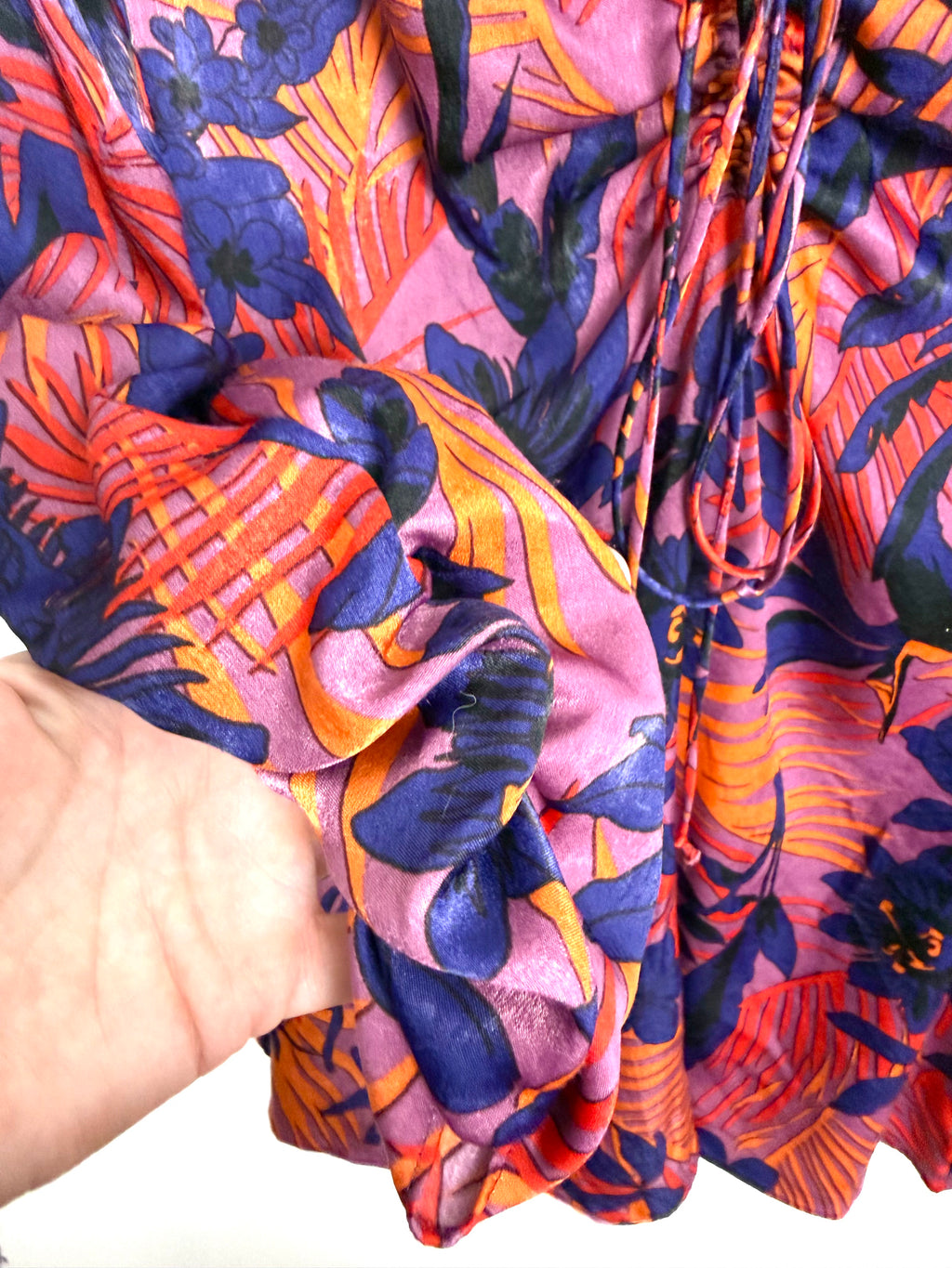 Close up sleeve detail Zara floral dress