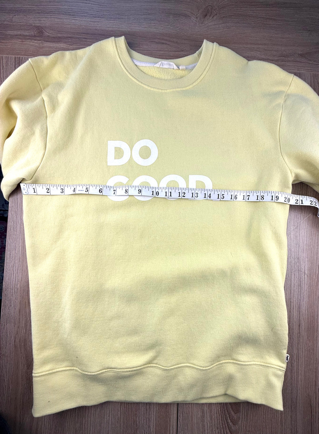 Cotopaxi Do Good Sweatshirt measuring 40" bust 