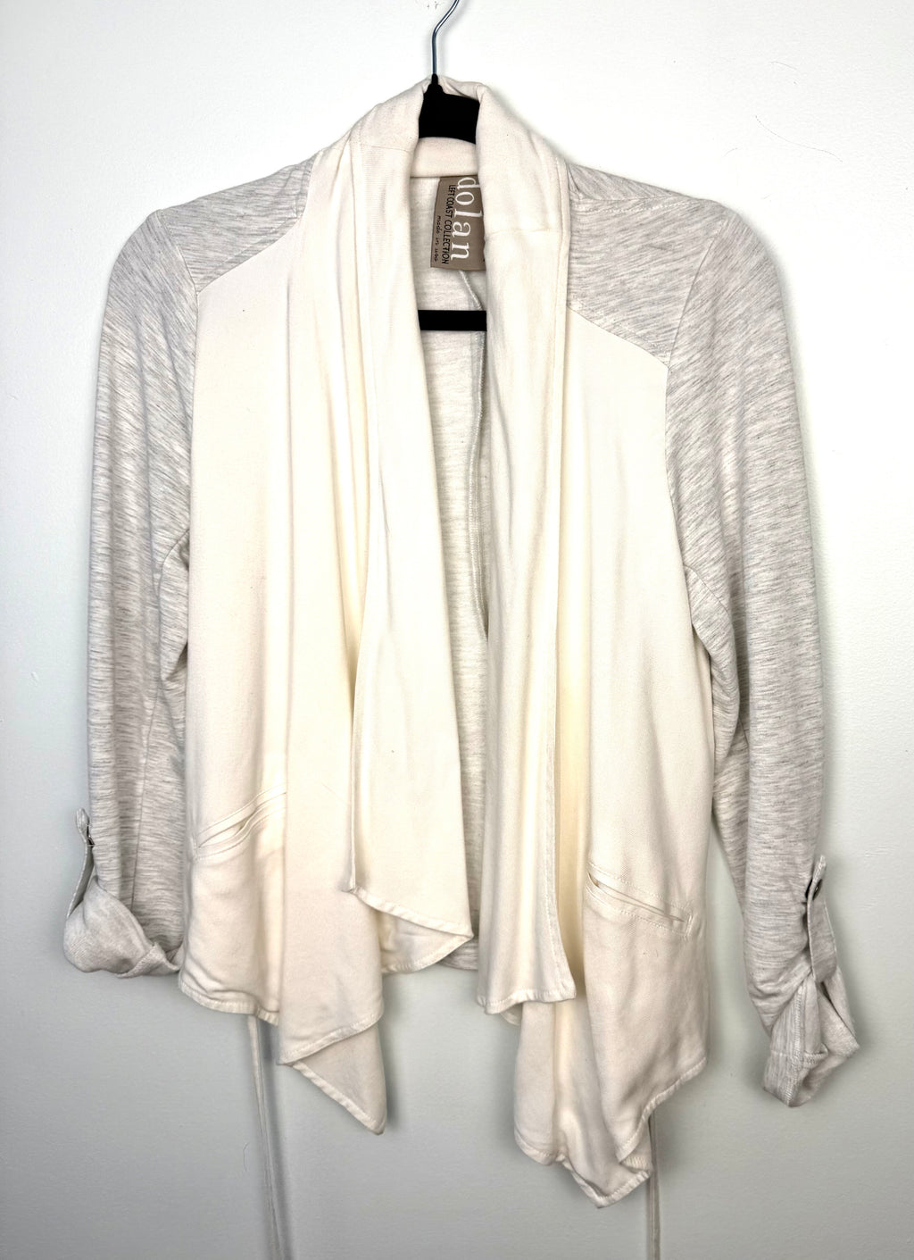 Dolce Vita Left Coast Collection cream grey open front drape cardigan medium on hanger