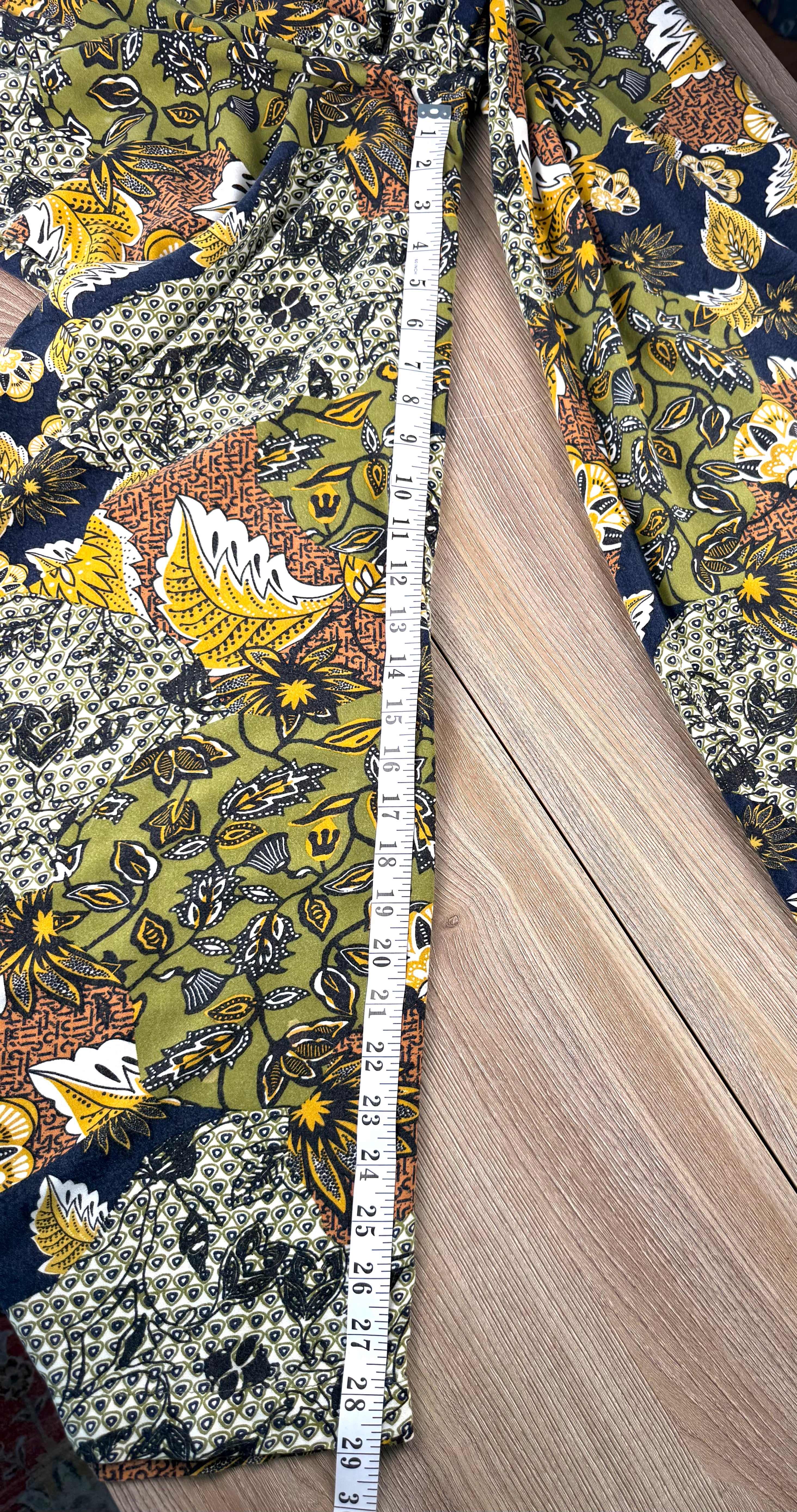 Esprit Patchwork Floral Wide Leg Pants Boho measuring 29" inseam