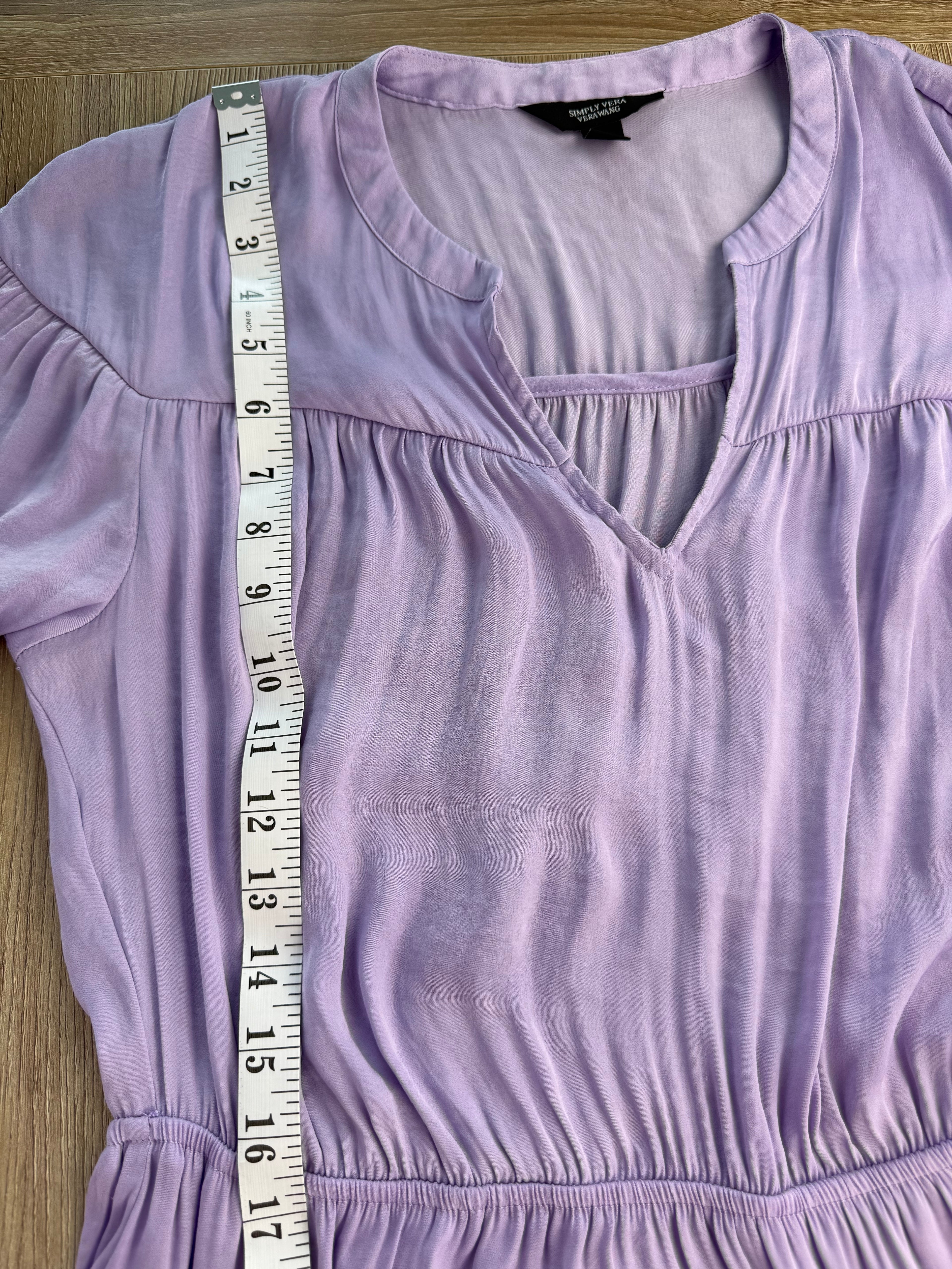 Flouncy Vera Wang Summer Dress measuring 16" from shoulder to waist