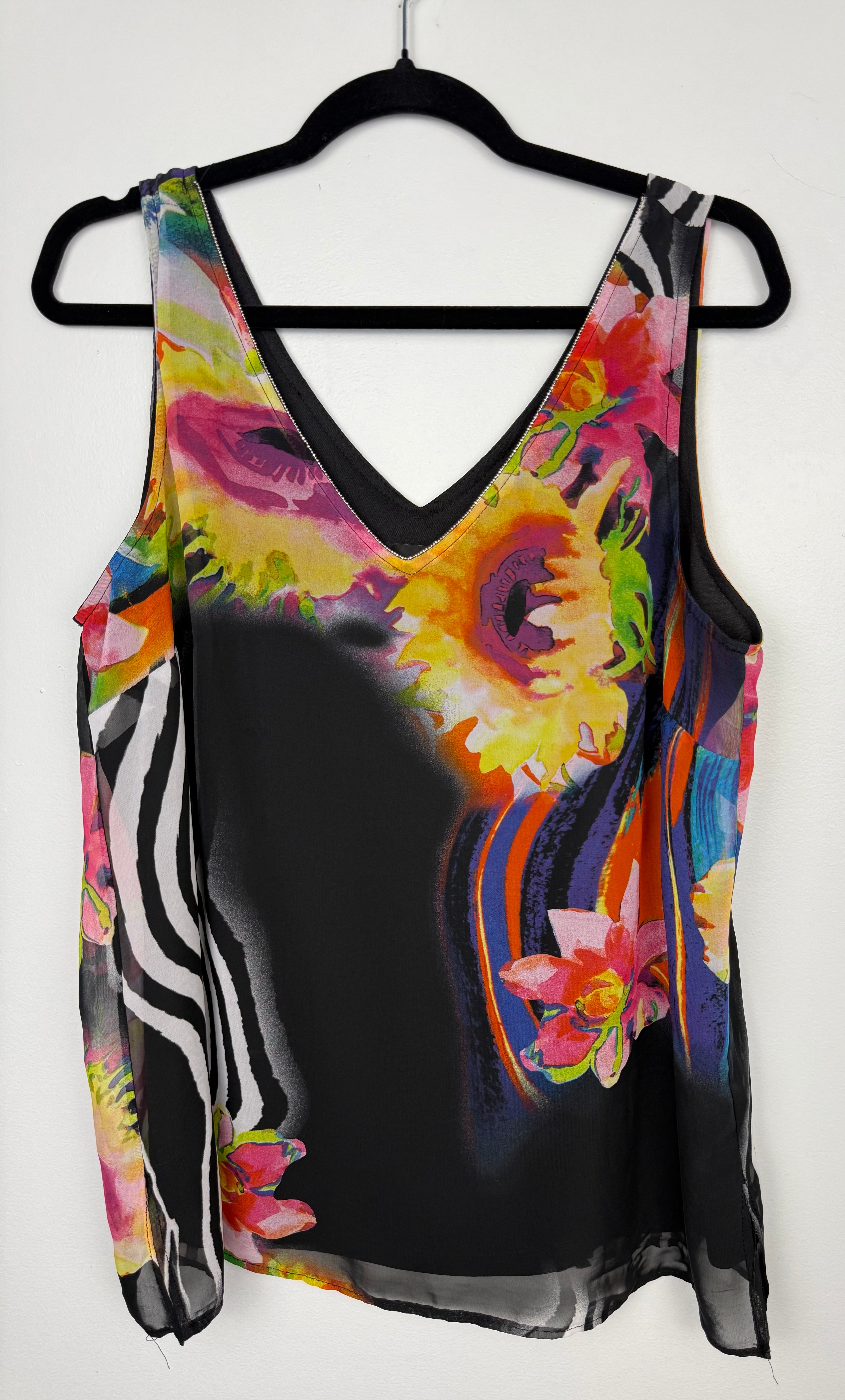 Frank Lyman Bold Abstract Floral Sleeveless Top, Fully Lined, Size L at Blue Sparrow Shop  on hanger
