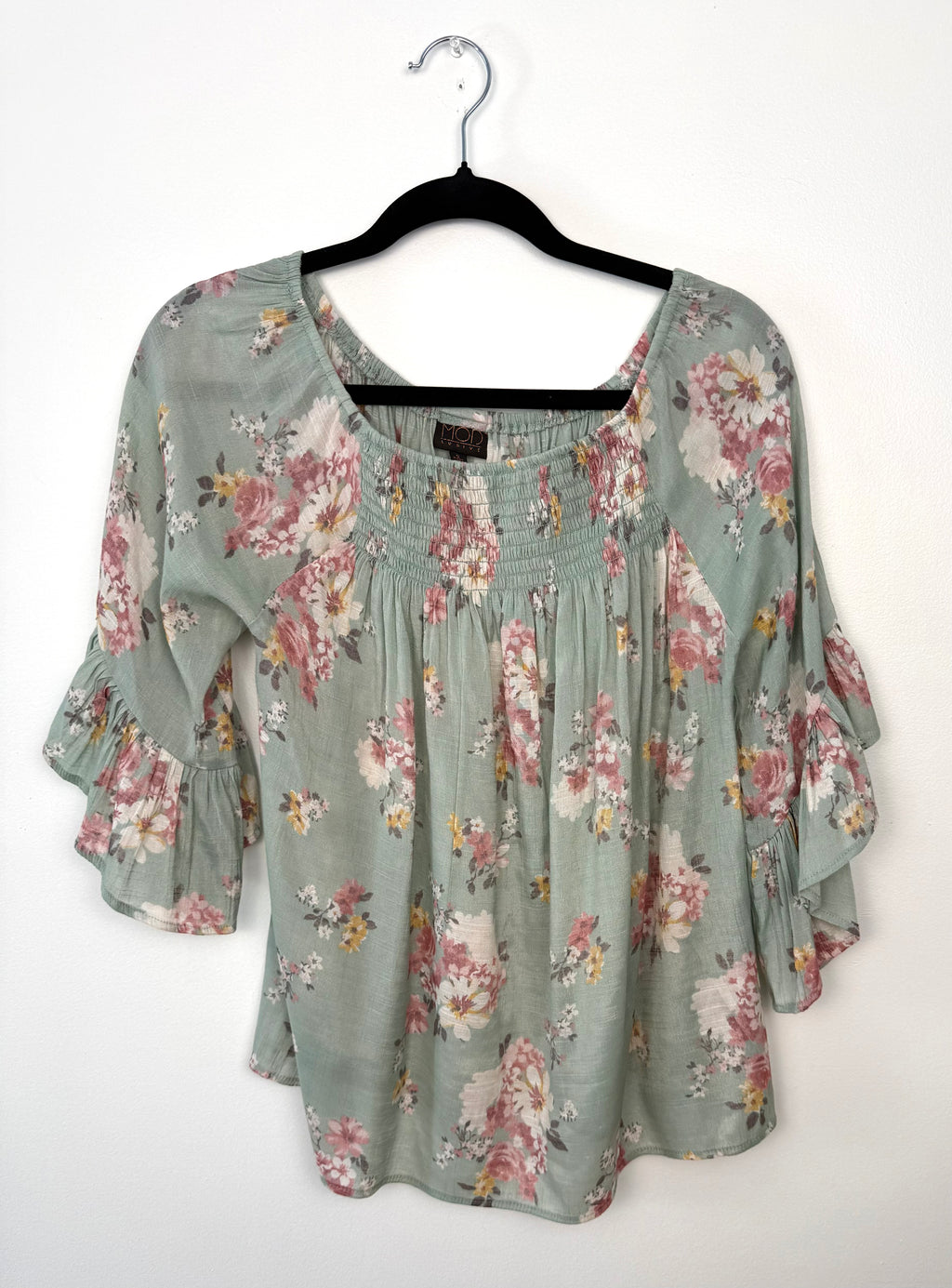 MOD Lusive sage green floral peasant blouse with ruffle bell sleeves size small front view