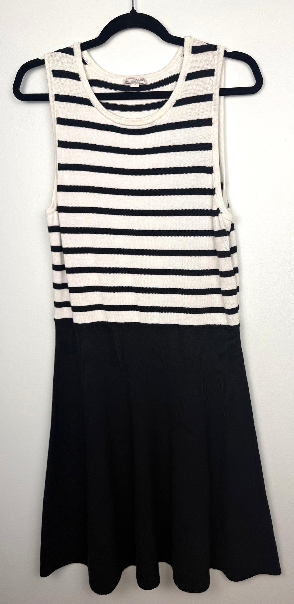 GAP 100% Cotton Sleeveless Fit-and-Flare Knit Dress at Blue Sparrow Shop 