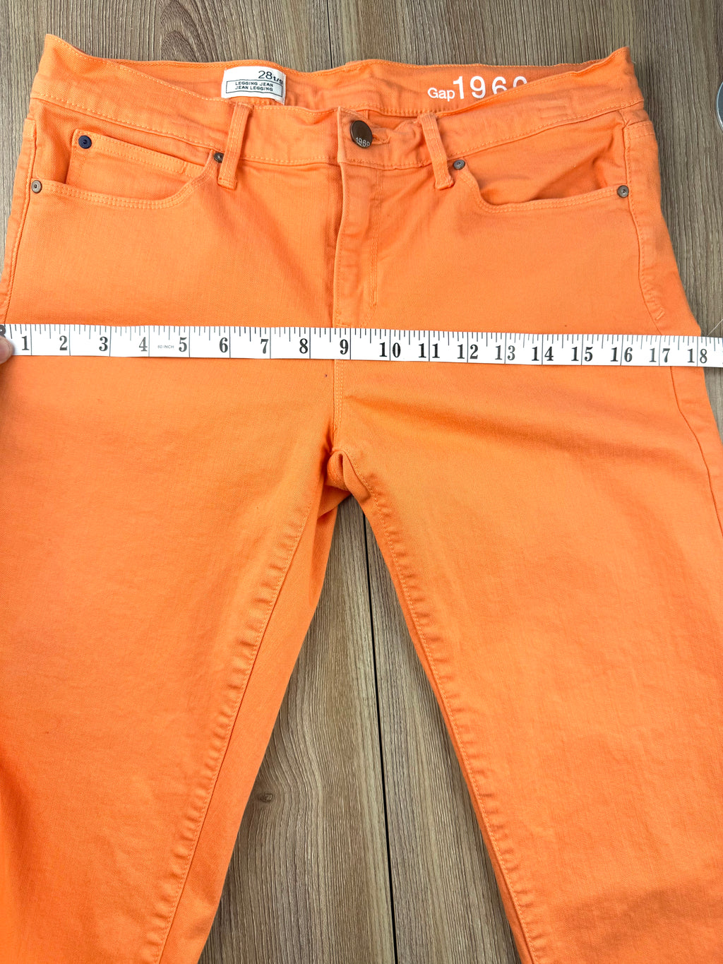 Gap 1969 orange denim legging jeans measuring 36 " hips 