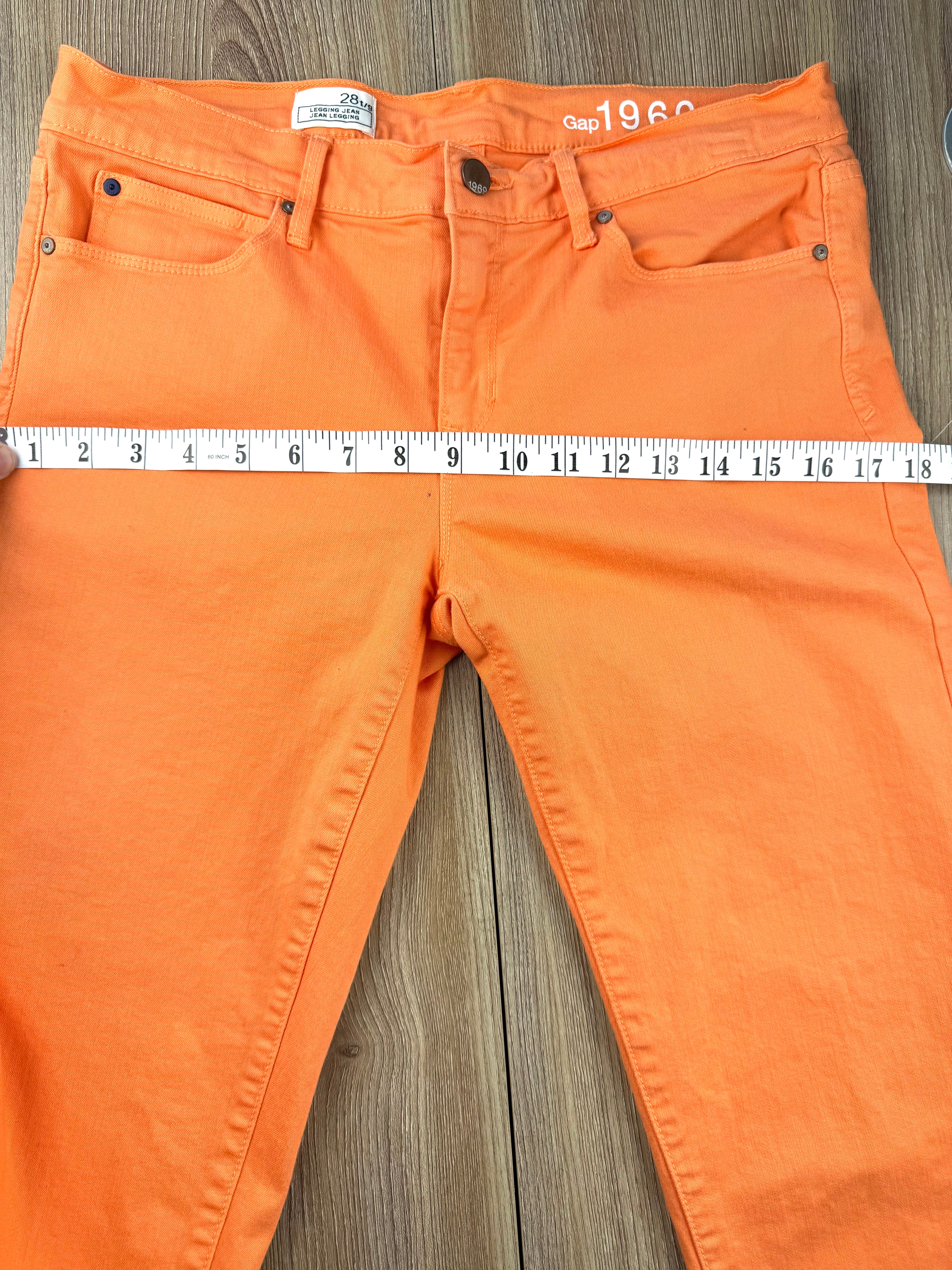 Gap 1969 orange denim legging jeans measuring 36 " hips 