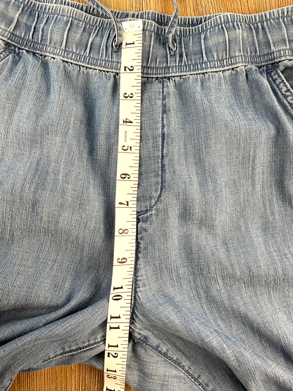 Gap chambray jogger jeans measuring 11" waist to crotch
