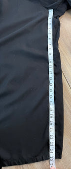 Gap jumpsuit measuring inseam 25"