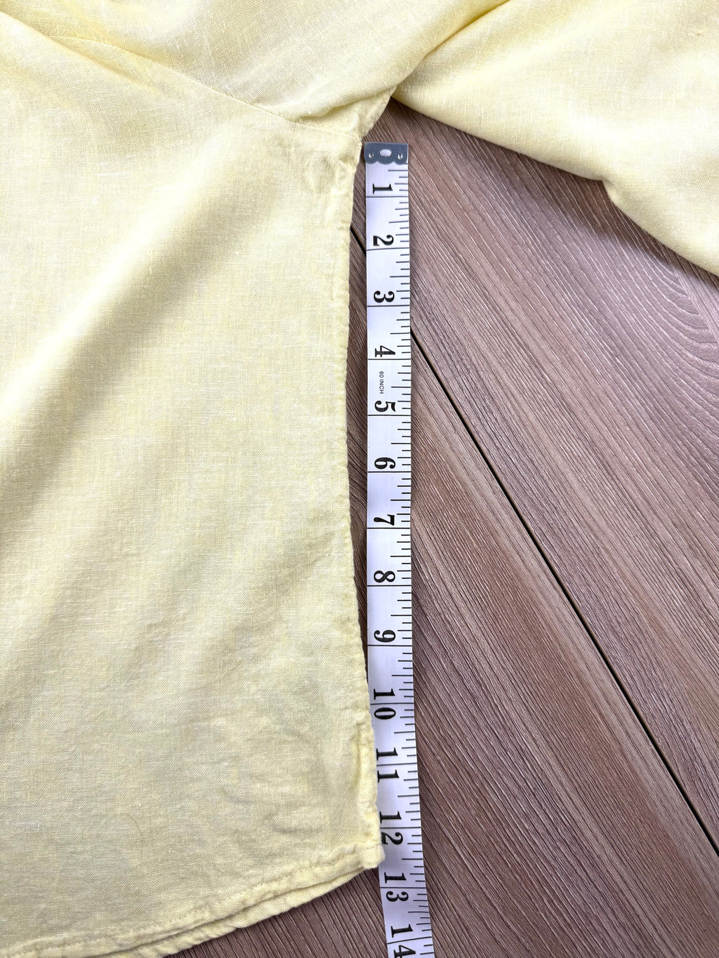 Gap linen blouse in butter yellow measuring 13" sleeve