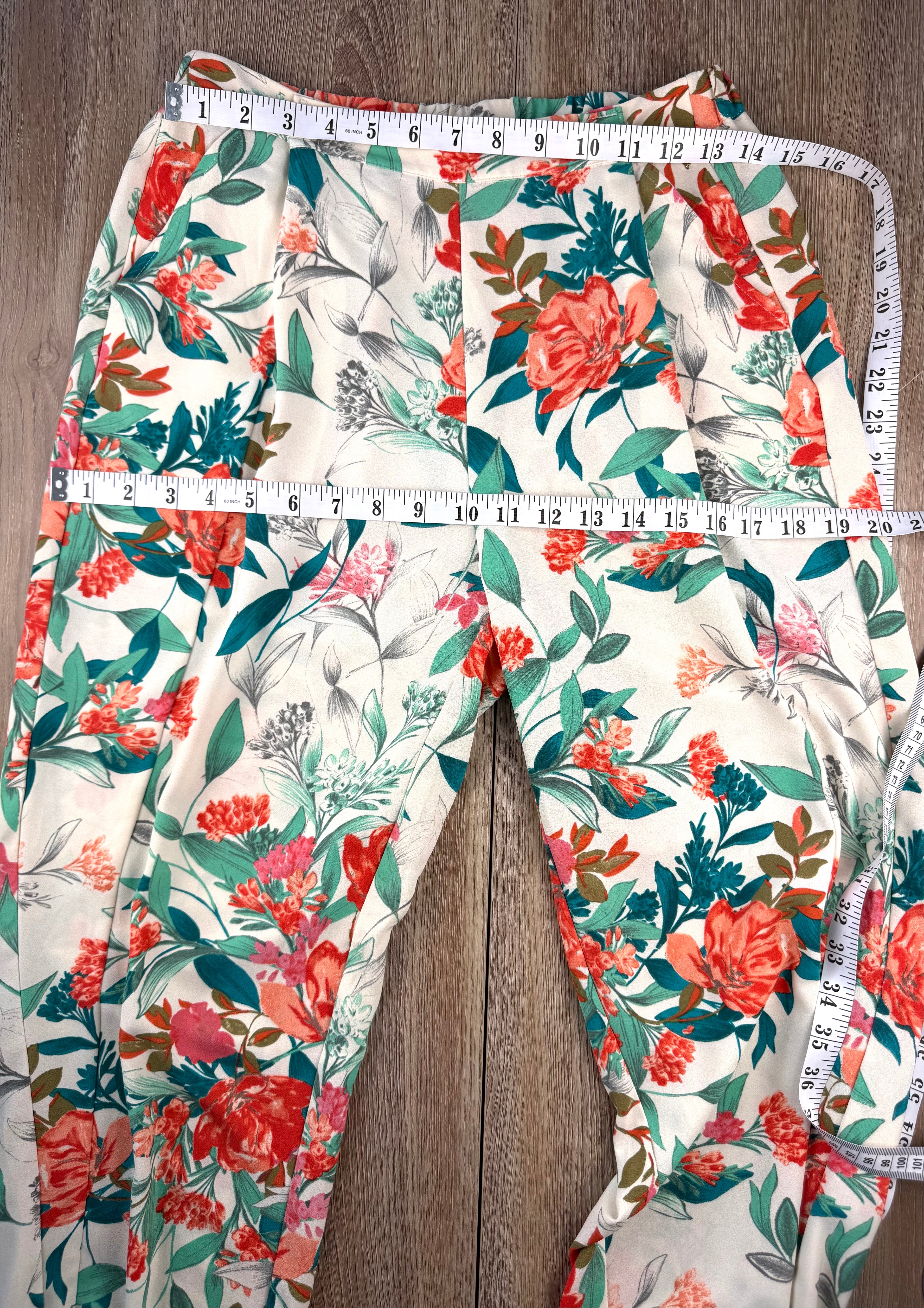 Guess  Floral Jogger Style Dress Pants at Blue Sparrow measuring 28" waist and 40" hips