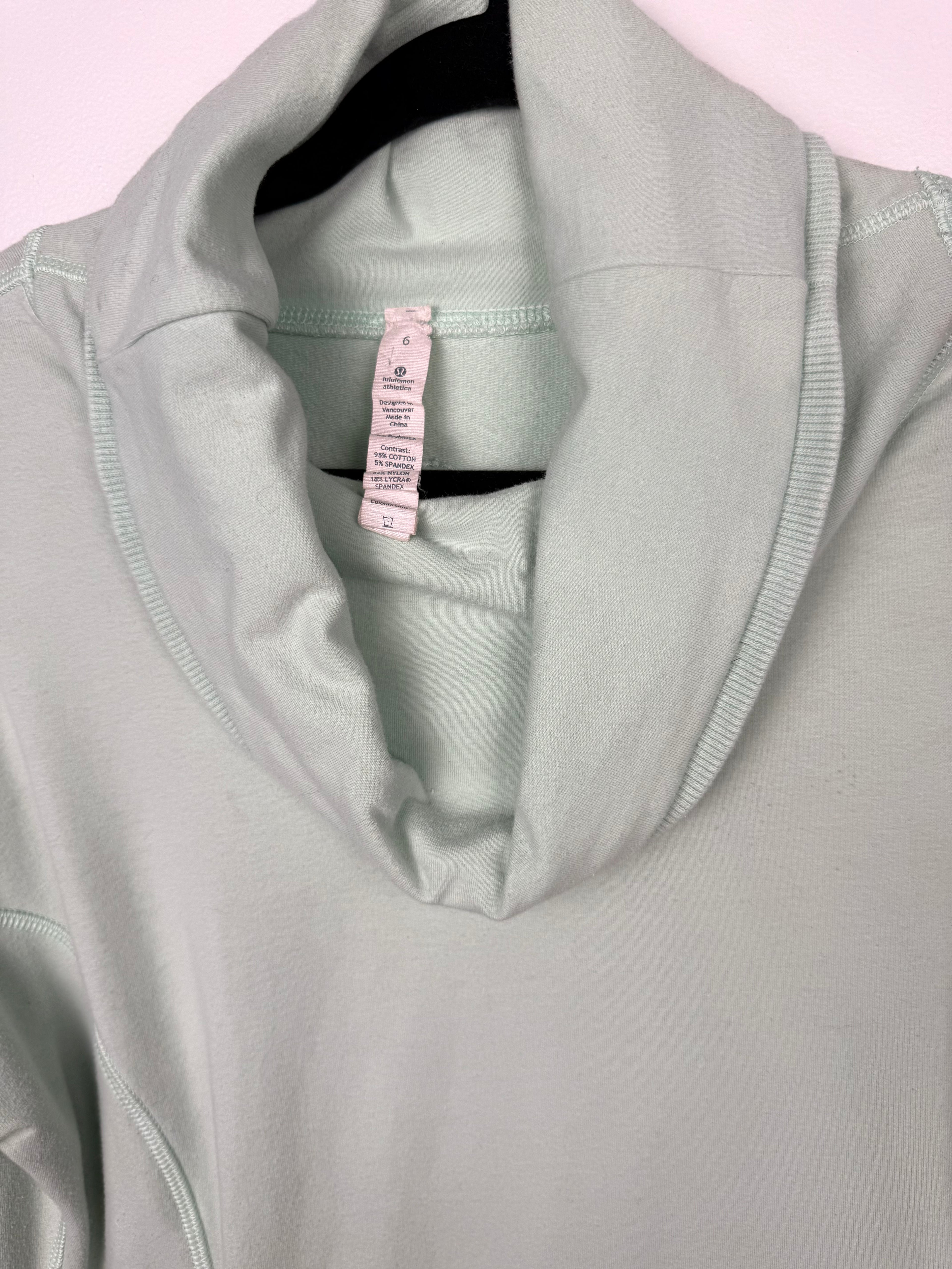 Lululemon Cowl Neck Pullover | Size 6