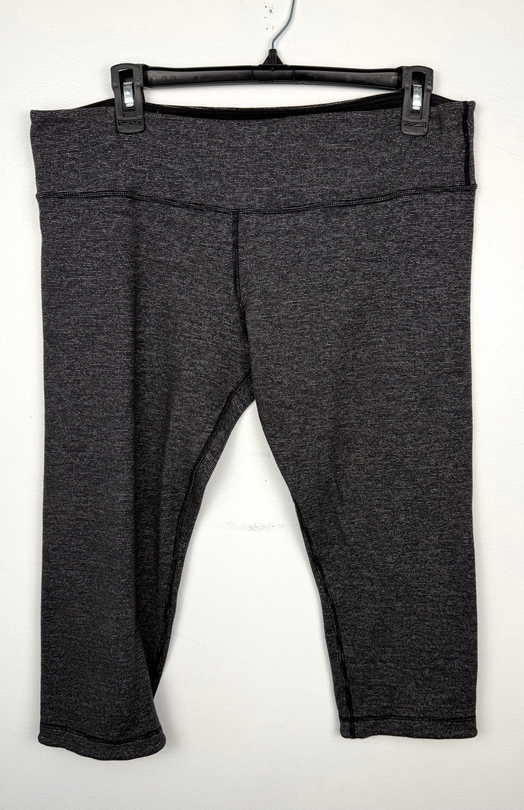 Lululemon Heavier Capri | Size 12