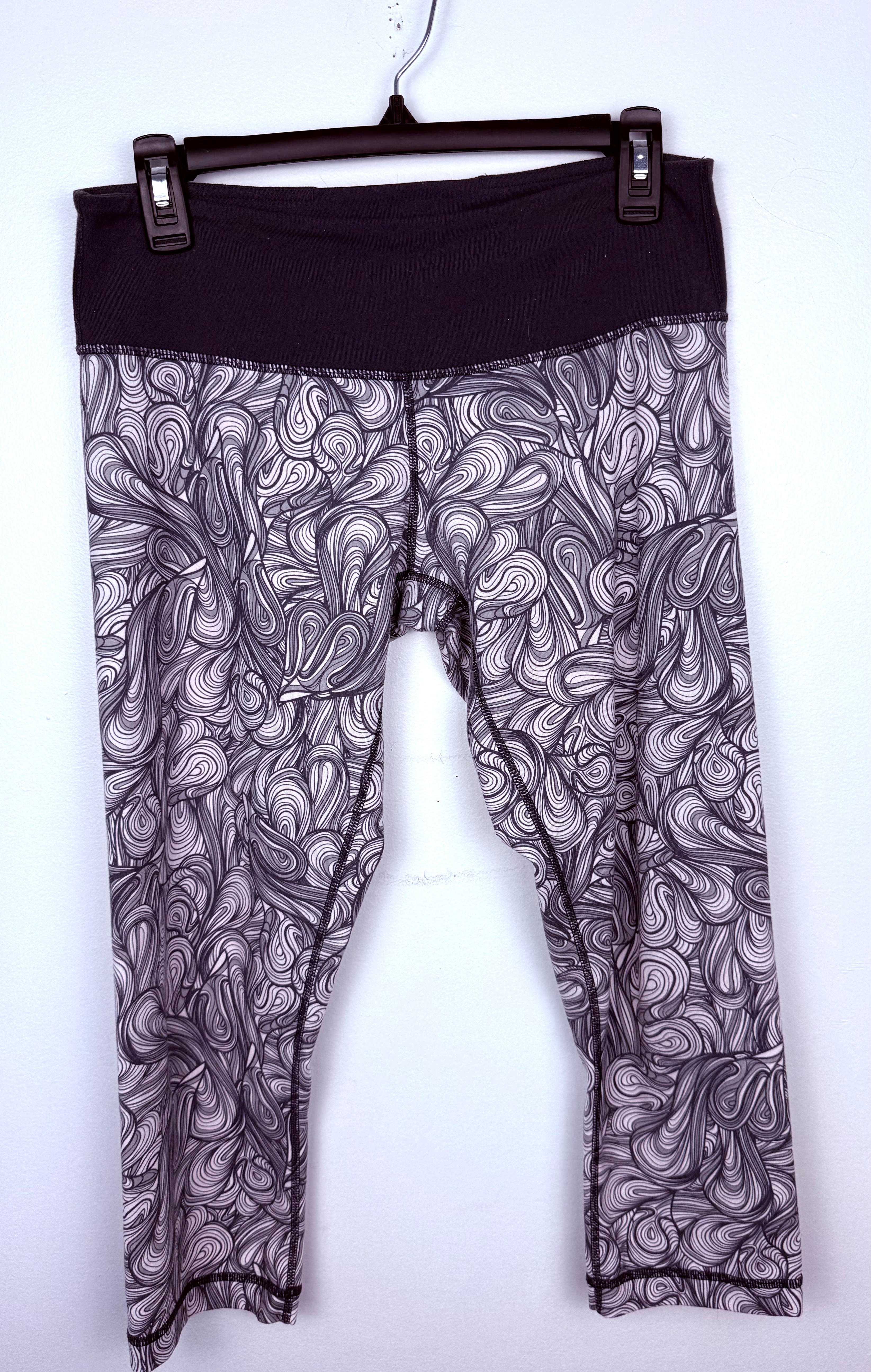 Lululemon Swirl Print Crop Legging | Size 8