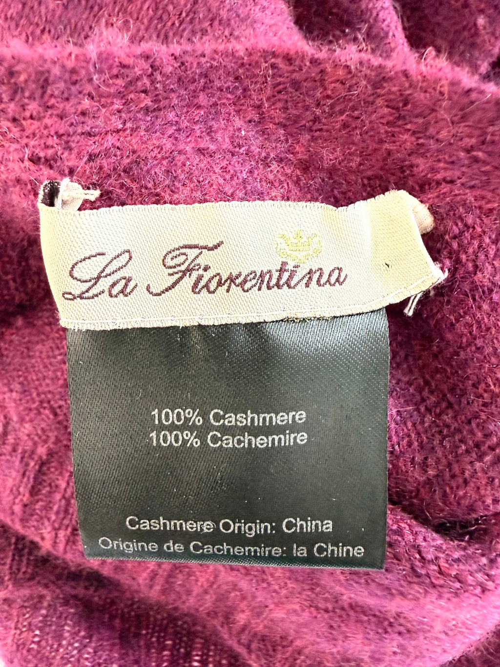 inside tags on La Fiorentina 100% Cashmere Poncho | One Size