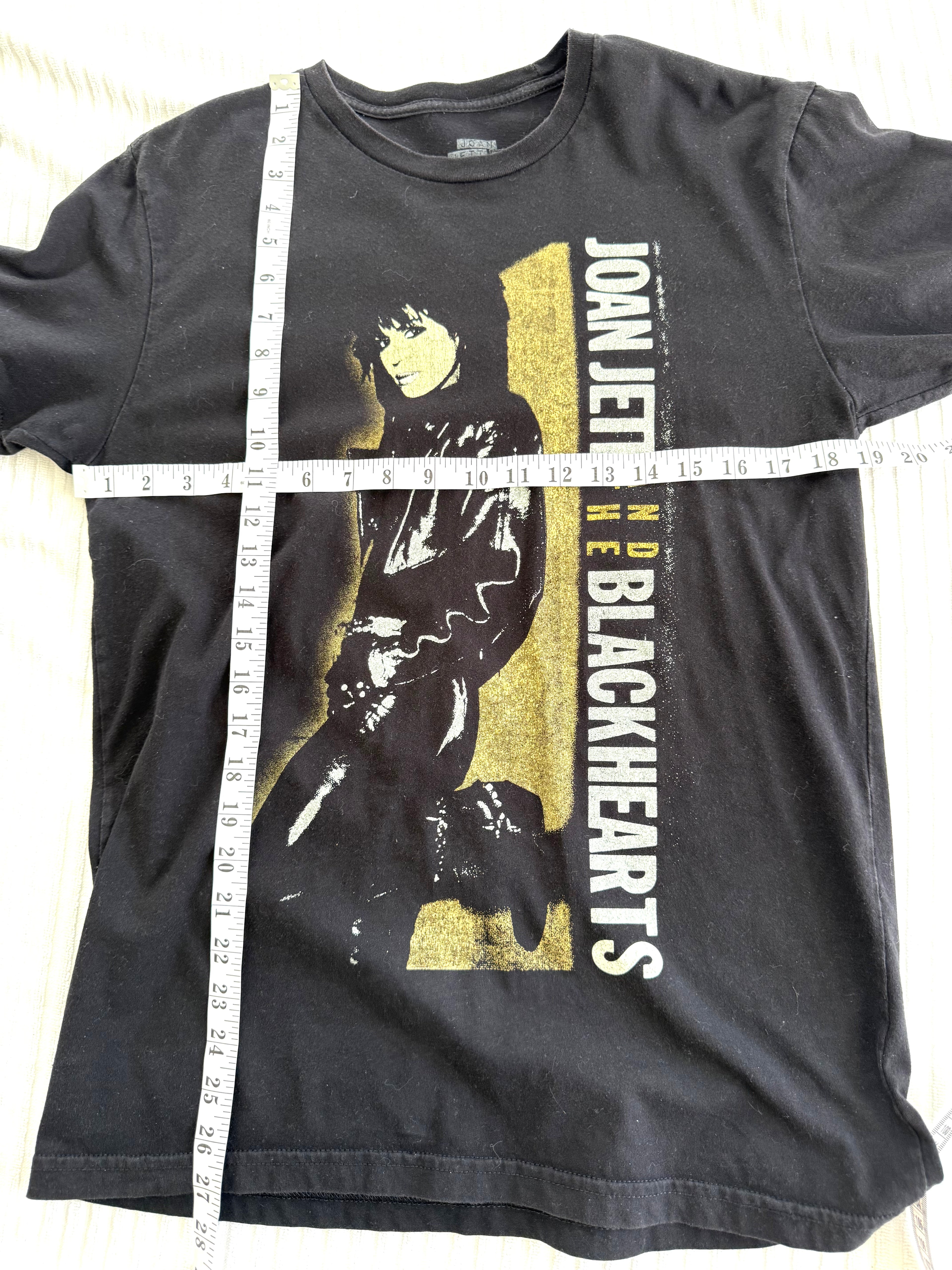Joan Jett and the Blackhearts 100% Cotton Band Tee — Official Merch | Size M at Blue Sparrow Shop measuring 38" bust and 27" shoulder to hem 