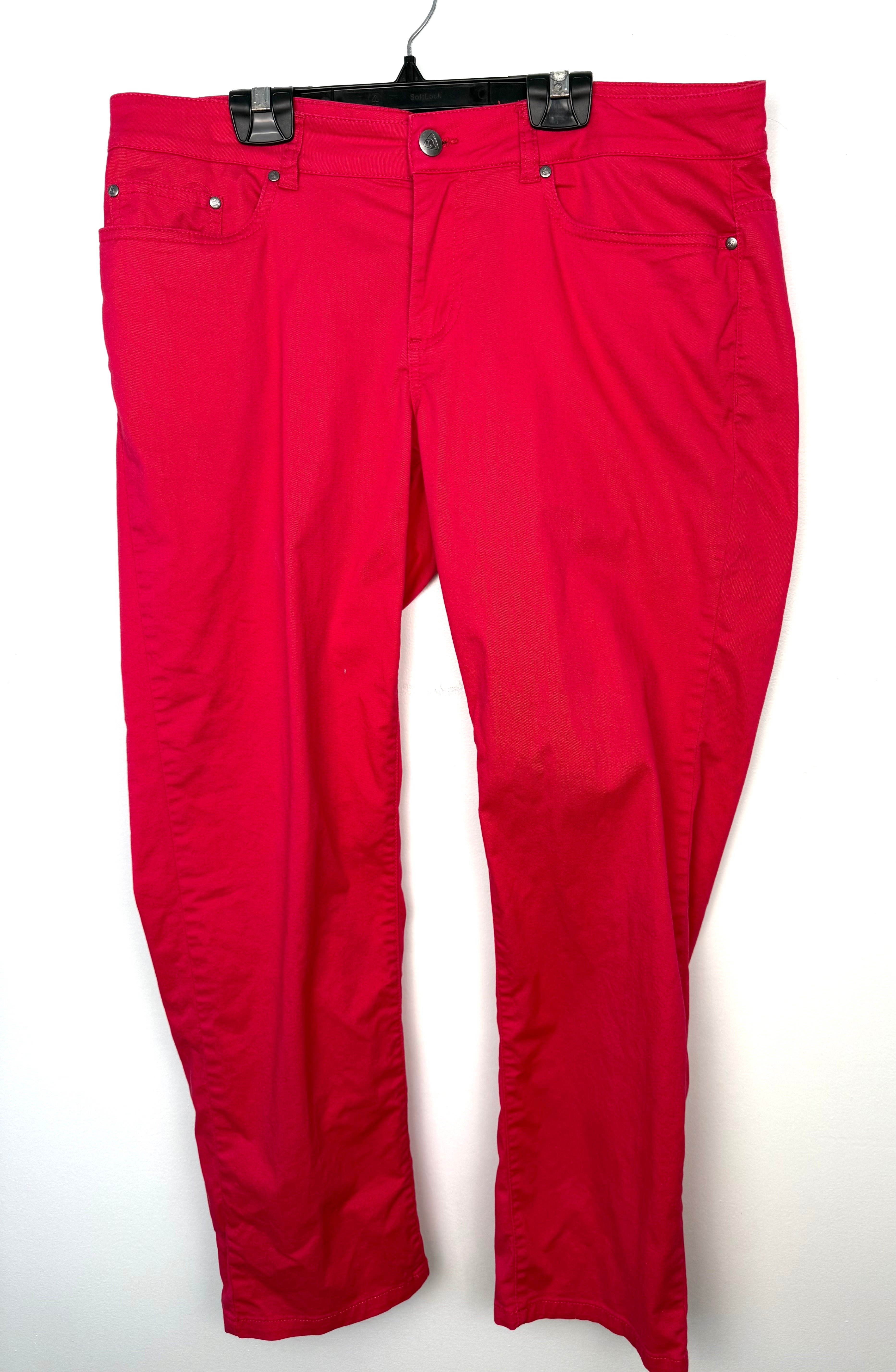 Jockey True Fit hot pink straight leg pants women’s size 12 stretch cotton mid rise trousers on hanger