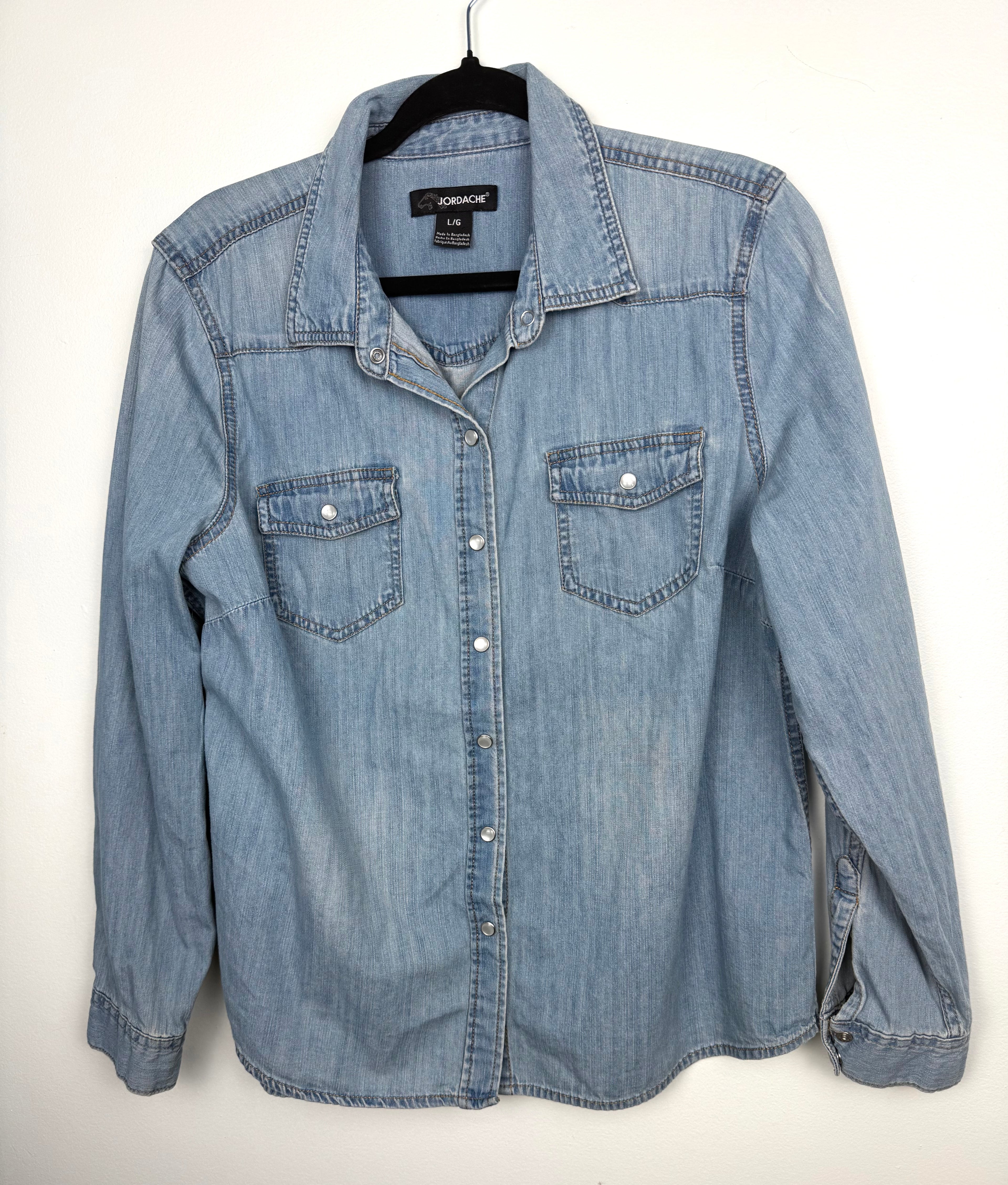 Jordache Denim Shirt with Patchwork Quilt Flower Back at Blue Sparrow Shop front of shirt 