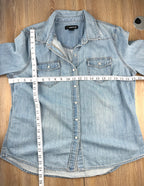 Jordache Denim Shirt with Patchwork Quilt Flower Back at Blue Sparrow Shop measuring 42" bust and 24" shoulder to hem 