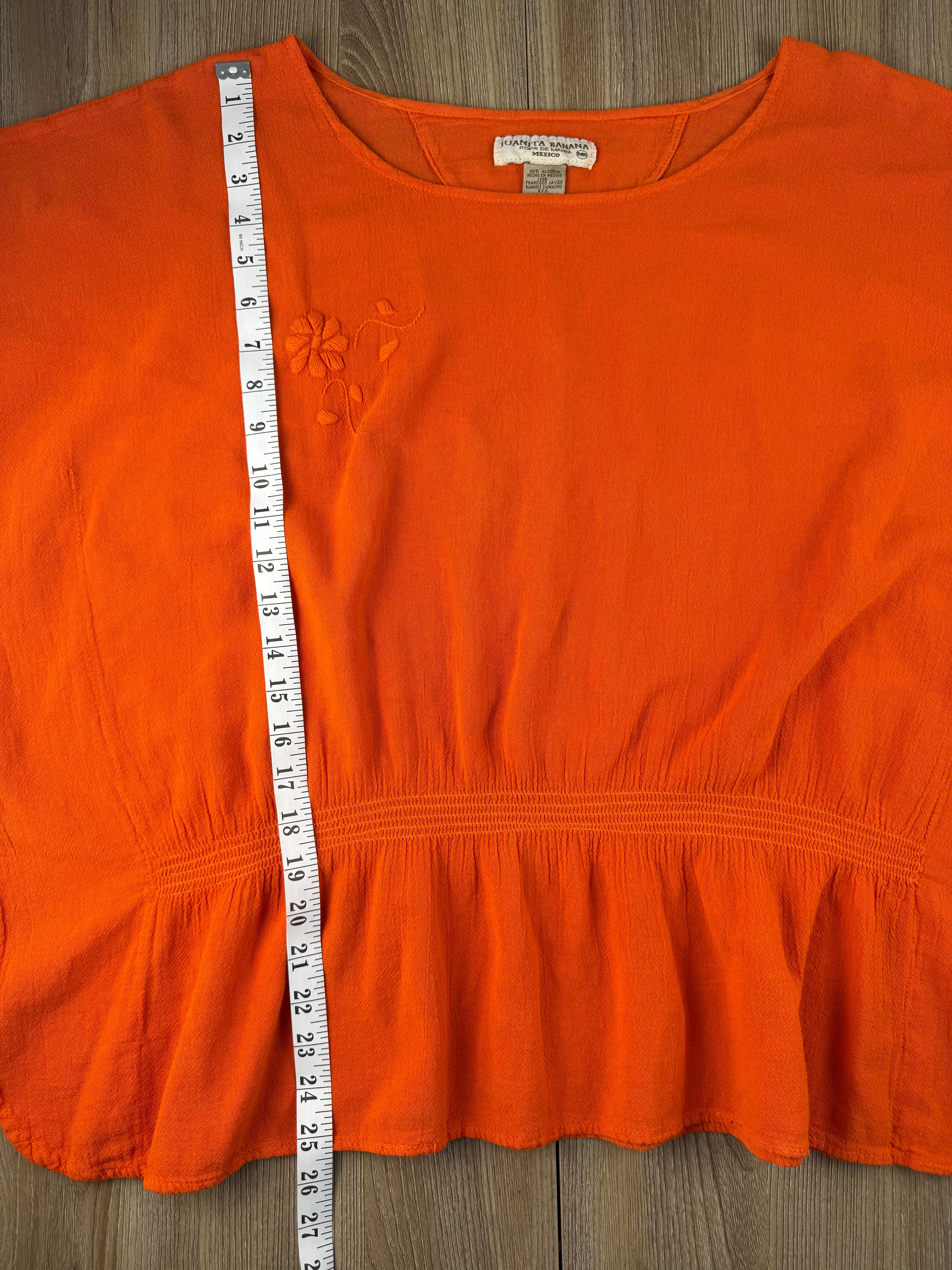 Juanita Banana artisan-made Mexican 100% cotton burnt orange batwing peplum top size M — Blue Sparrow pre-loved women's fashion measuring 25" shoulder to hem