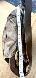 Karen Gunn Handmade Leather Crossbody Bag-The Ella and Louella measurement top zipper of bag
