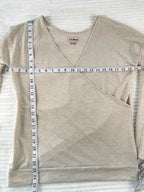 L.L.Bean Crossover Long Sleeve Tee | Size M at Blue Sparrow Shop measuring 40" bust and 25" shoulder to hem 